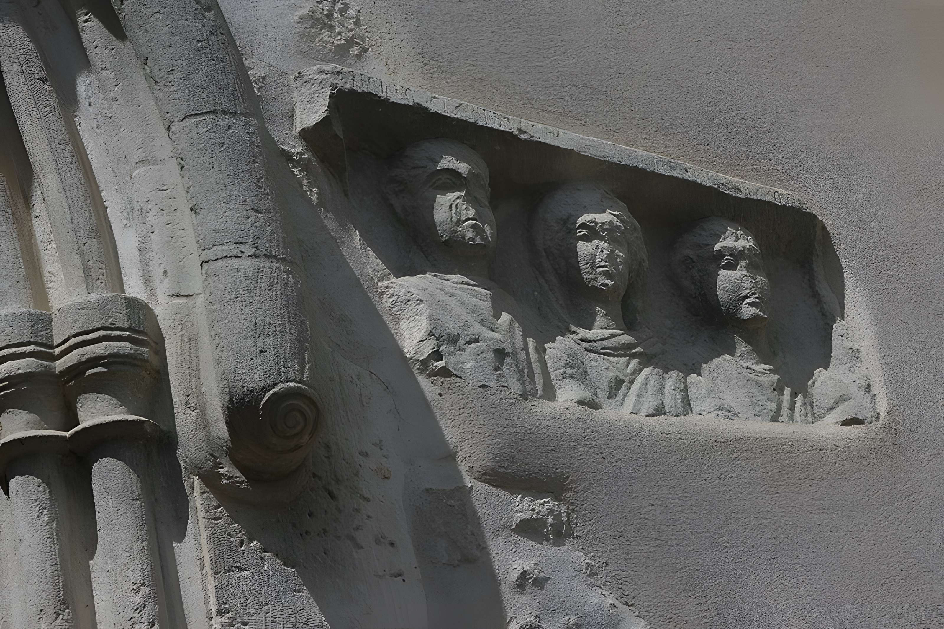 Église Saint-Élophe de Saint-Élophe