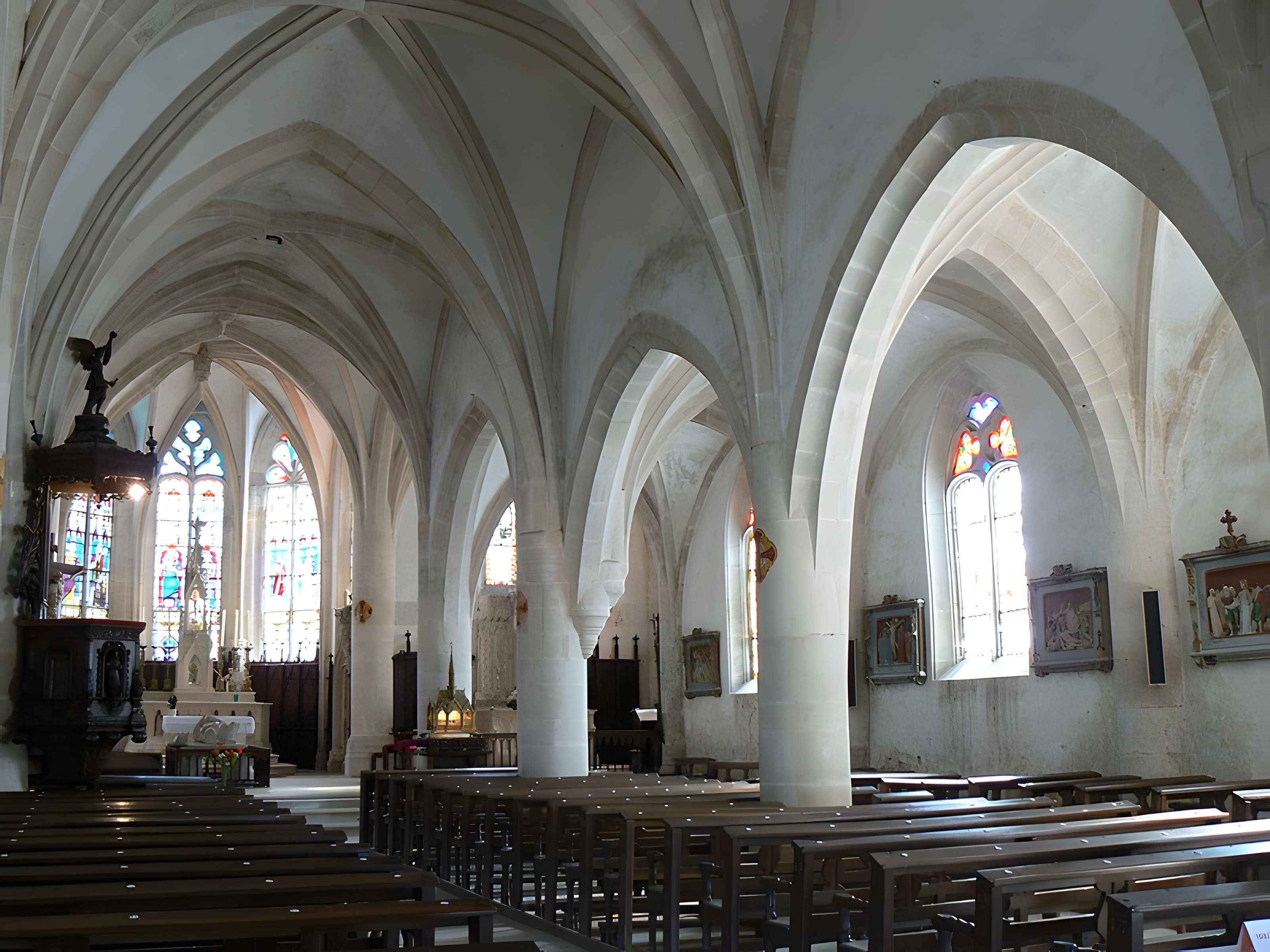 Église Saint-Élophe de Saint-Élophe