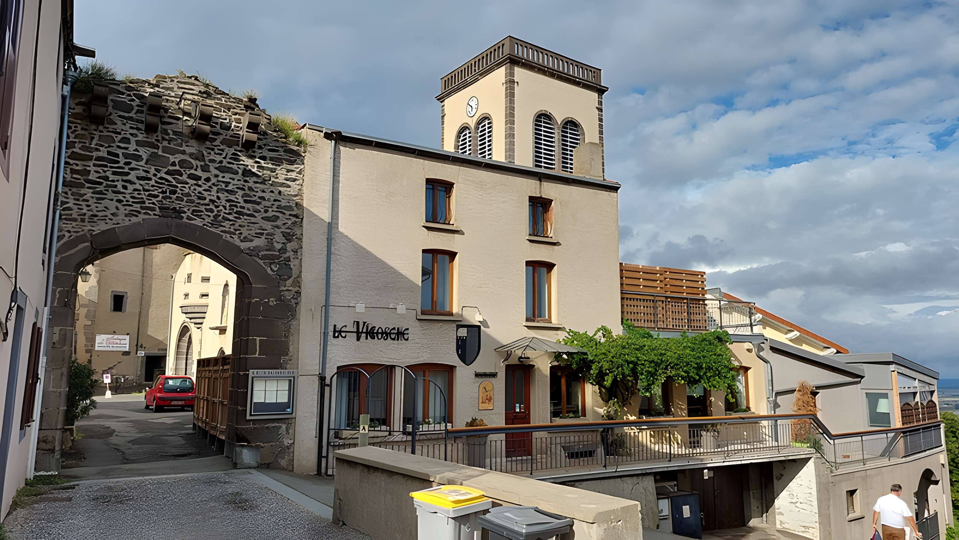 Église Sainte-Madeleine de Châteaugay