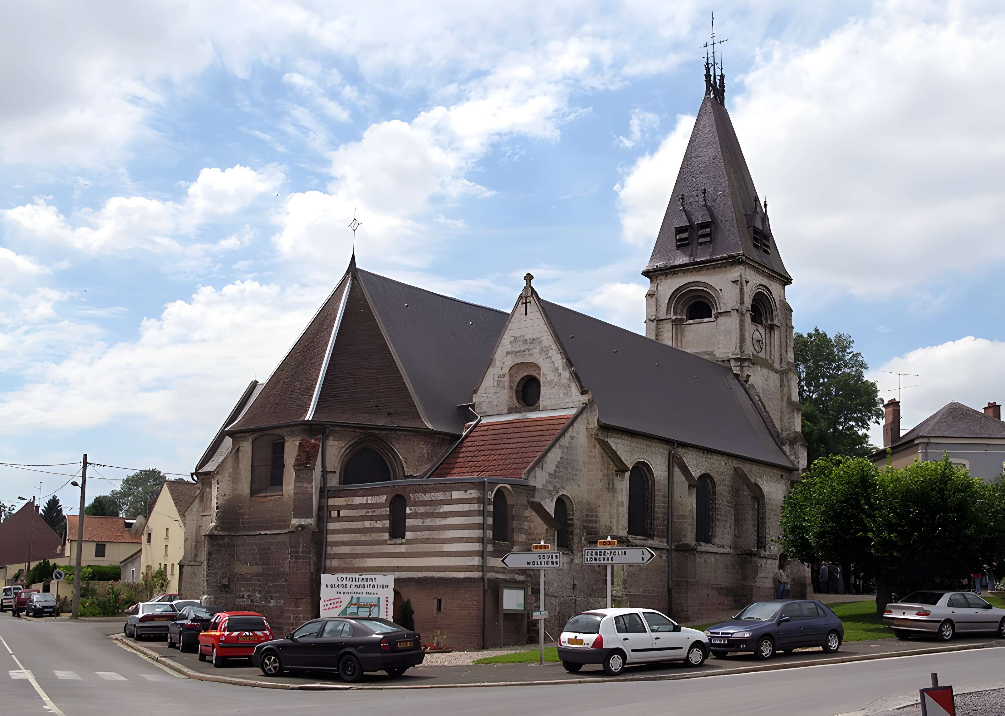 Église Sainte-Marguerite de Hangest-sur-Somme