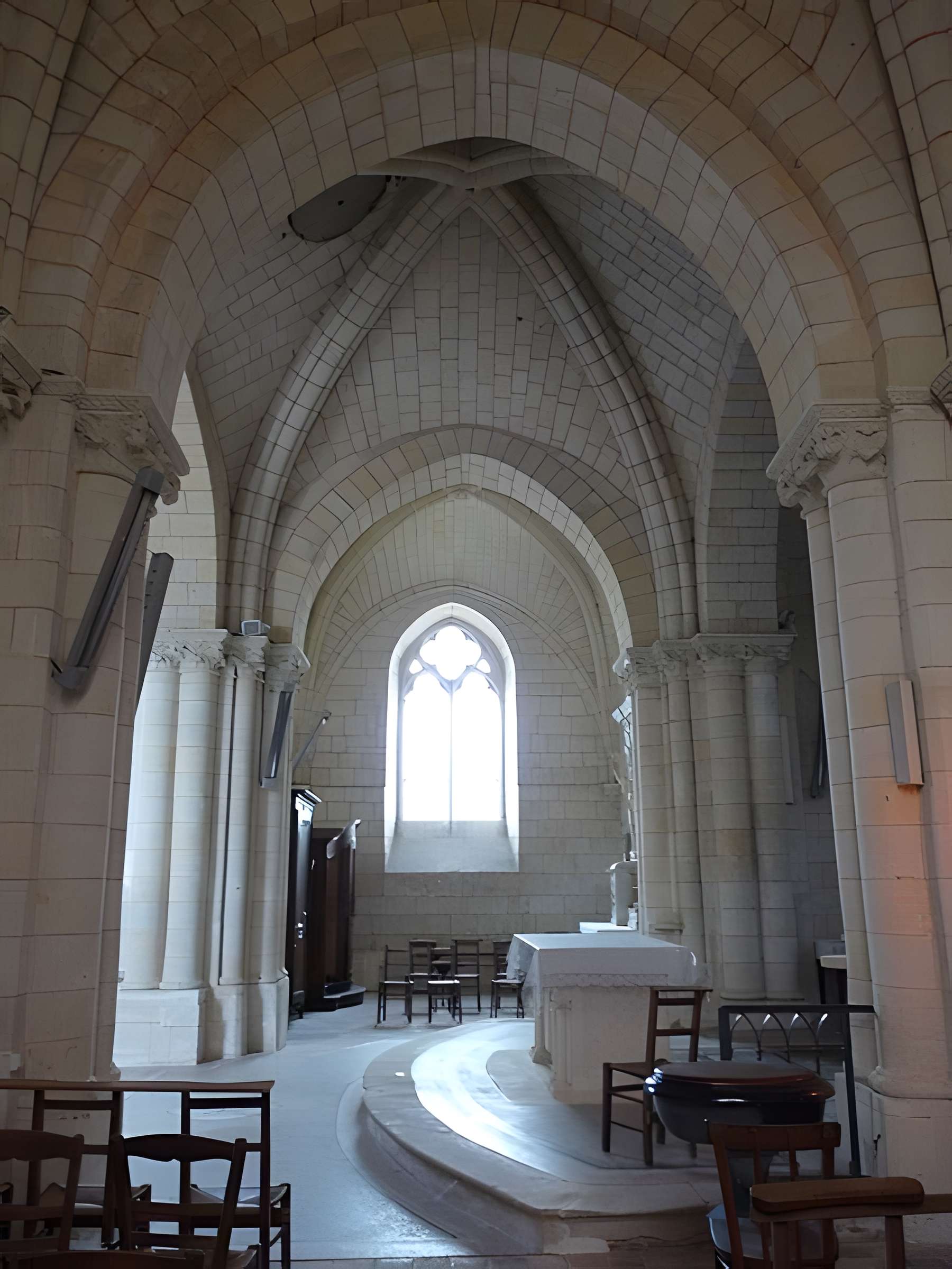 Église Sainte-Marie de Lué-en-Baugeois