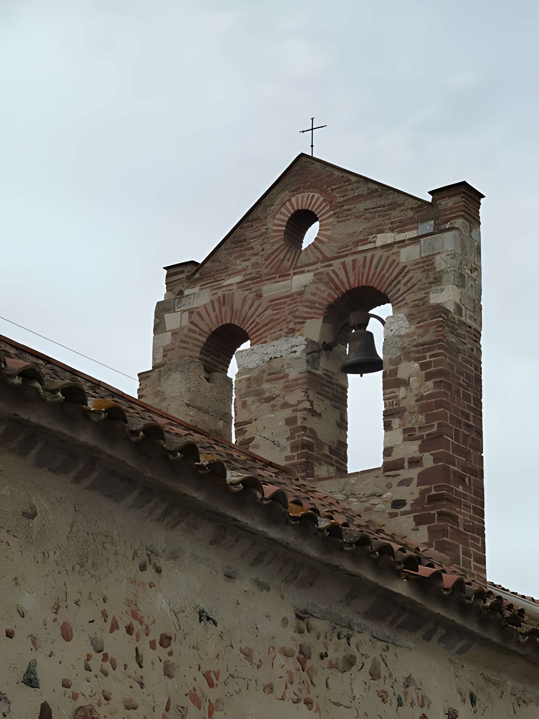 Église Sainte-Marie-et-Saint-Pierre de Château-Roussillon