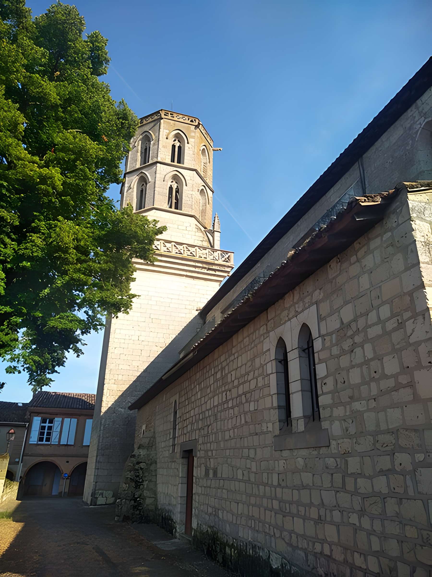 Église Sainte-Marie-Madeleine de Larrazet