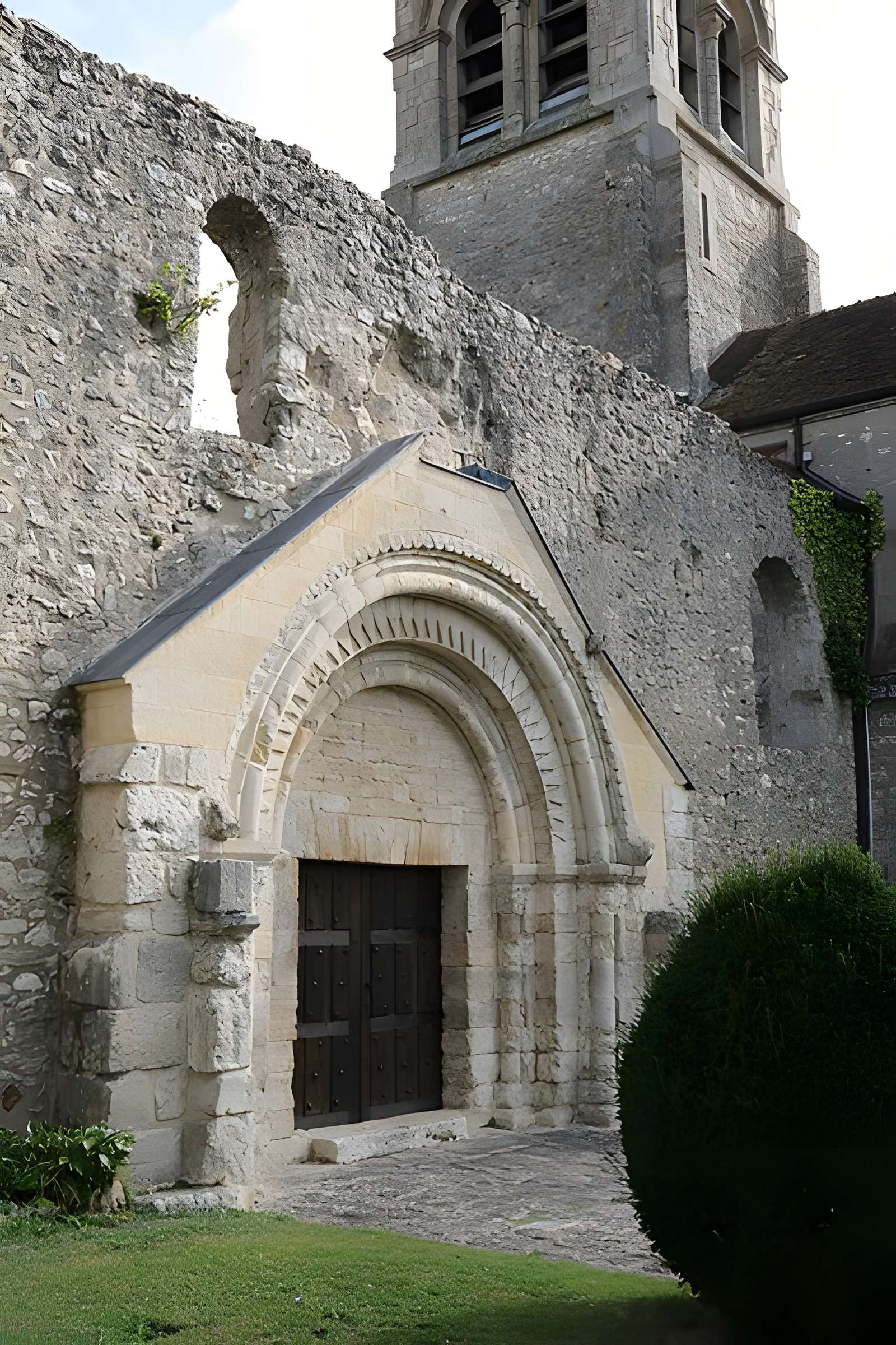 Église Sainte-Marie-Madeleine de Montchauvet