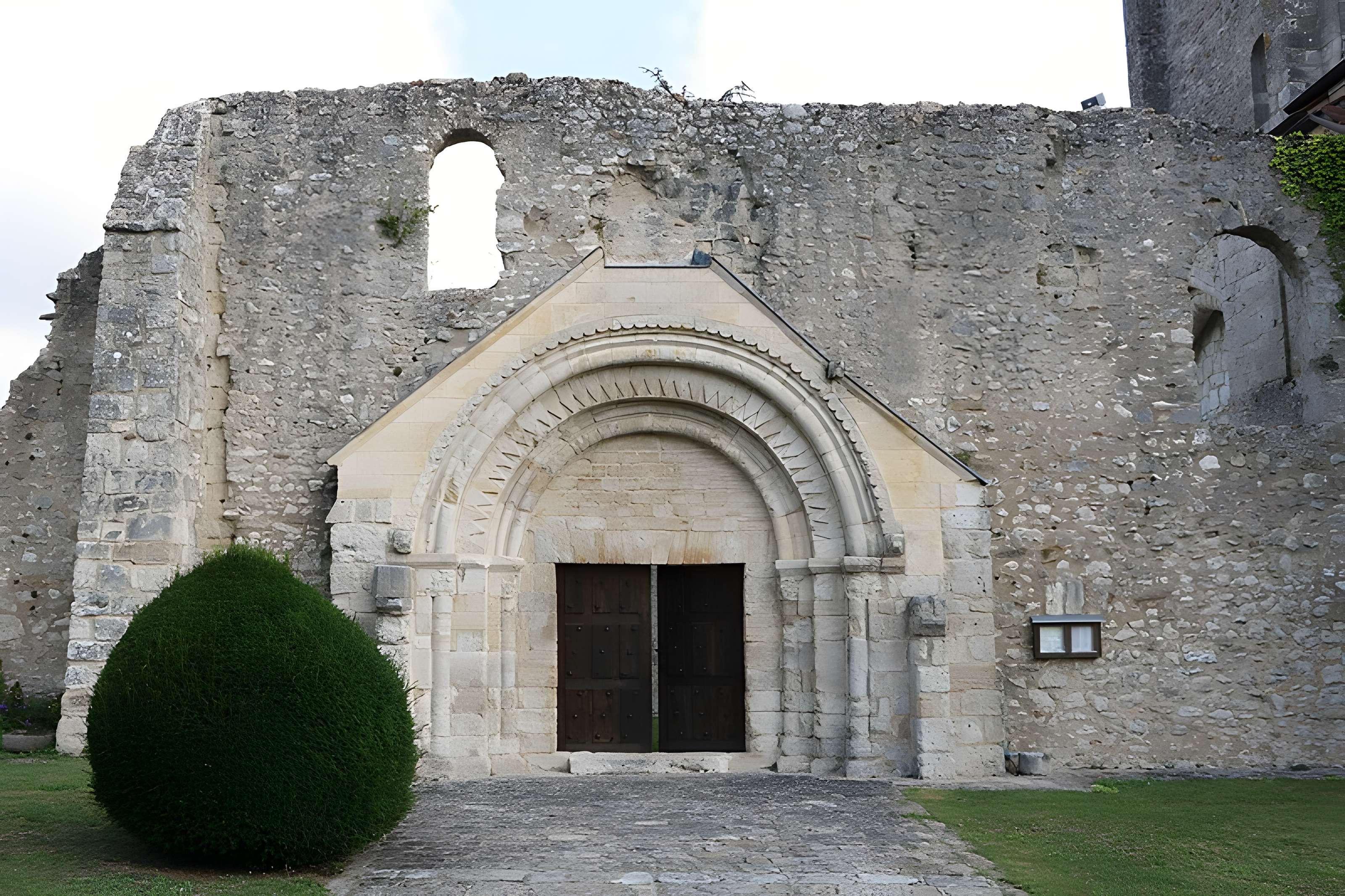 Église Sainte-Marie-Madeleine de Montchauvet