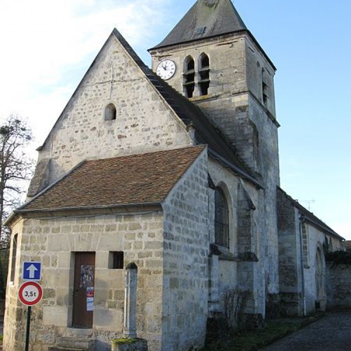 Photo de Église Sainte-Marie-Madeleine du Perchay et croix
