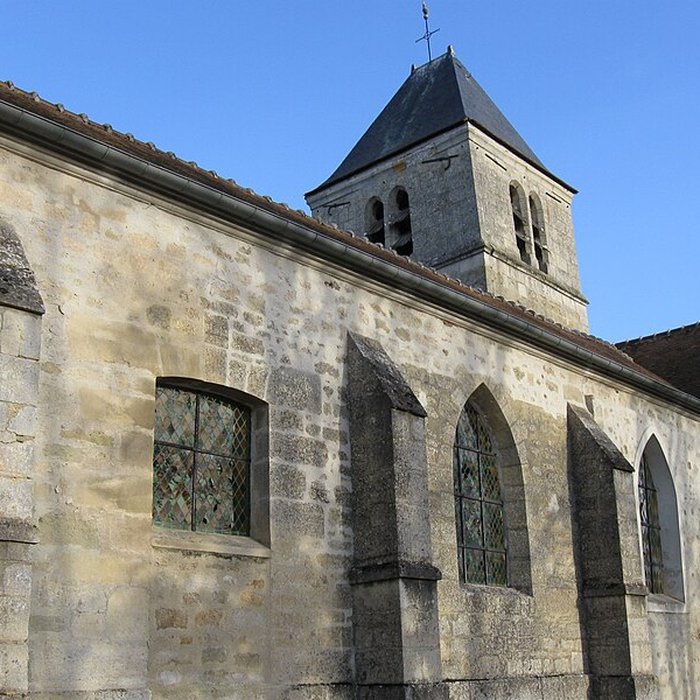 Photo de Église Sainte-Marie-Madeleine du Perchay et croix