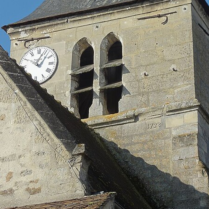 Photo de Église Sainte-Marie-Madeleine du Perchay et croix