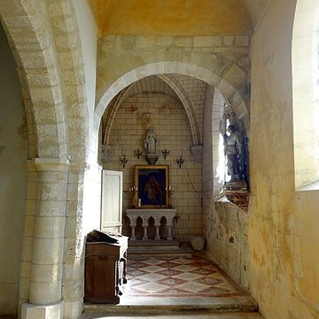 Église Sainte-Marie-Madeleine du Perchay et croix
