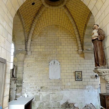 Église Sainte-Marie-Madeleine du Perchay et croix