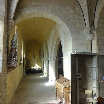 Église Sainte-Marie-Madeleine du Perchay et croix