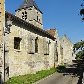 Église Sainte-Marie-Madeleine du Perchay et croix