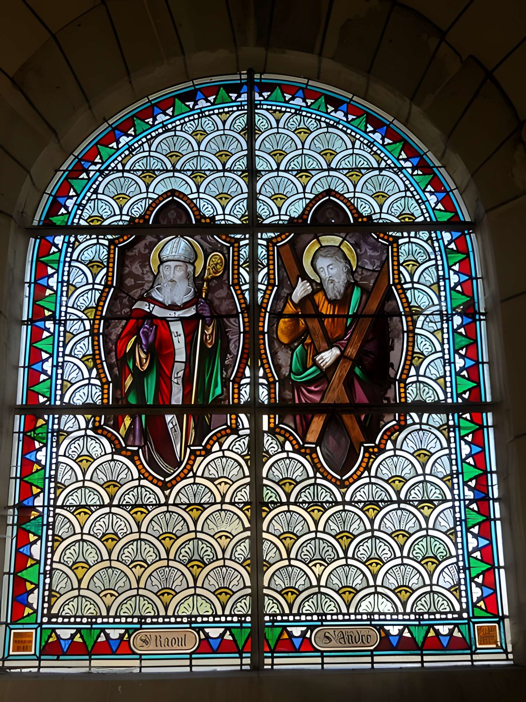 Église Sainte-Marie-Madeleine du Perchay et croix