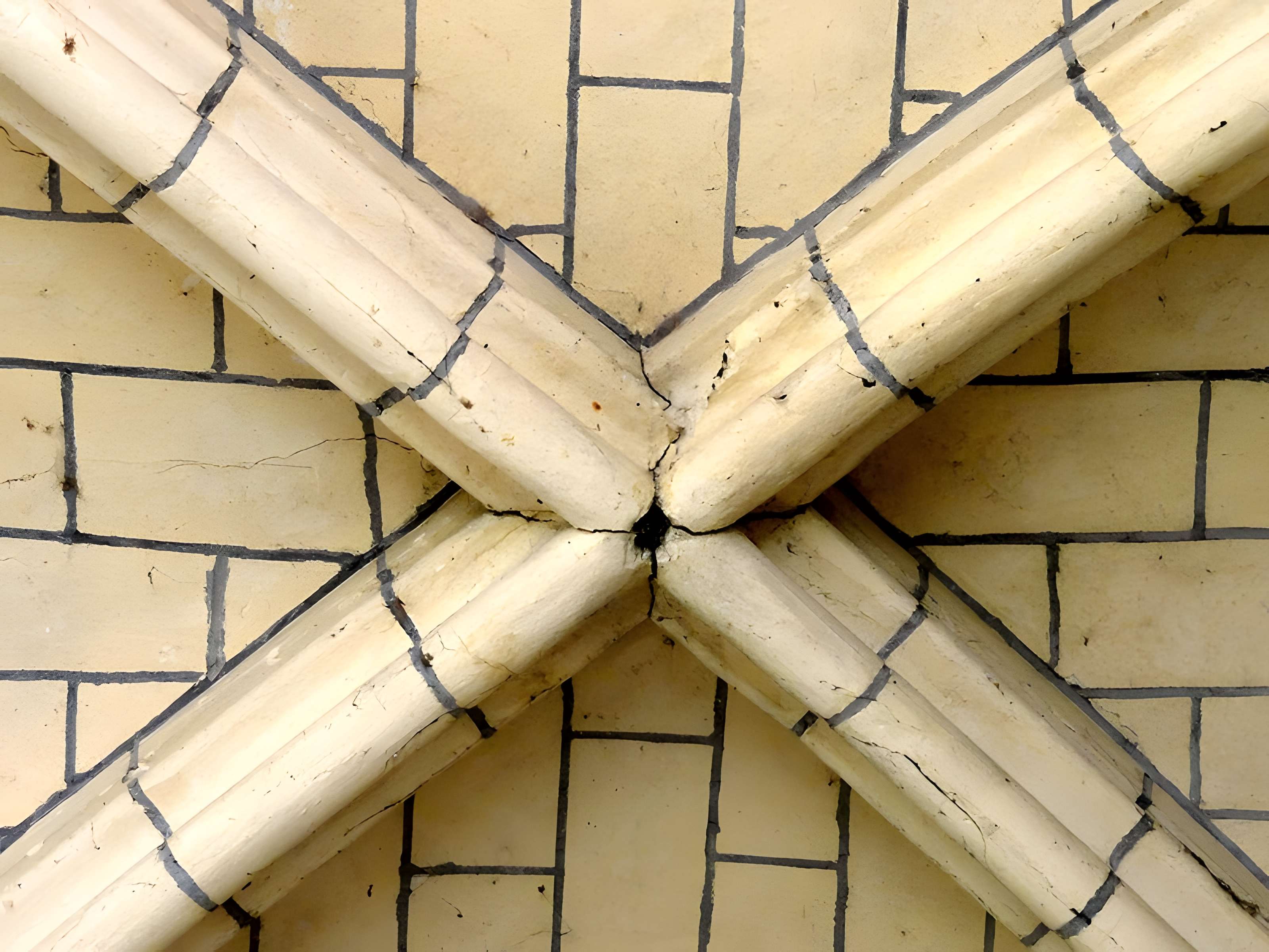 Église Sainte-Marie-Madeleine du Perchay et croix