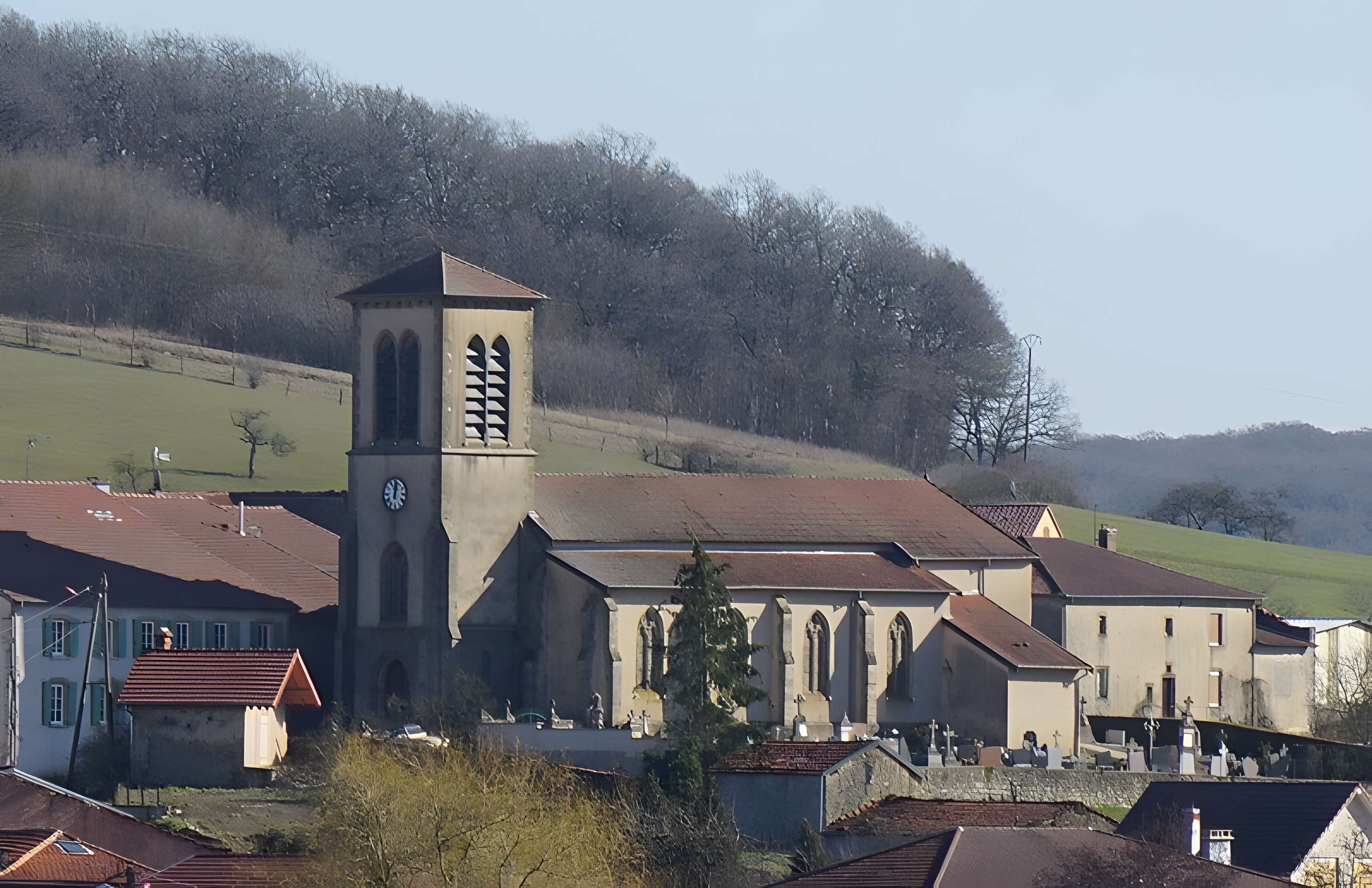Église Sainte-Menne de Saint-Menge