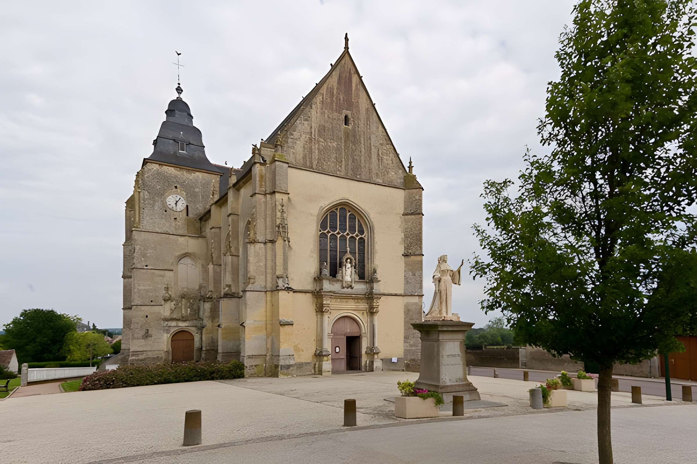Église Sainte-Opportune d'Almenêches 