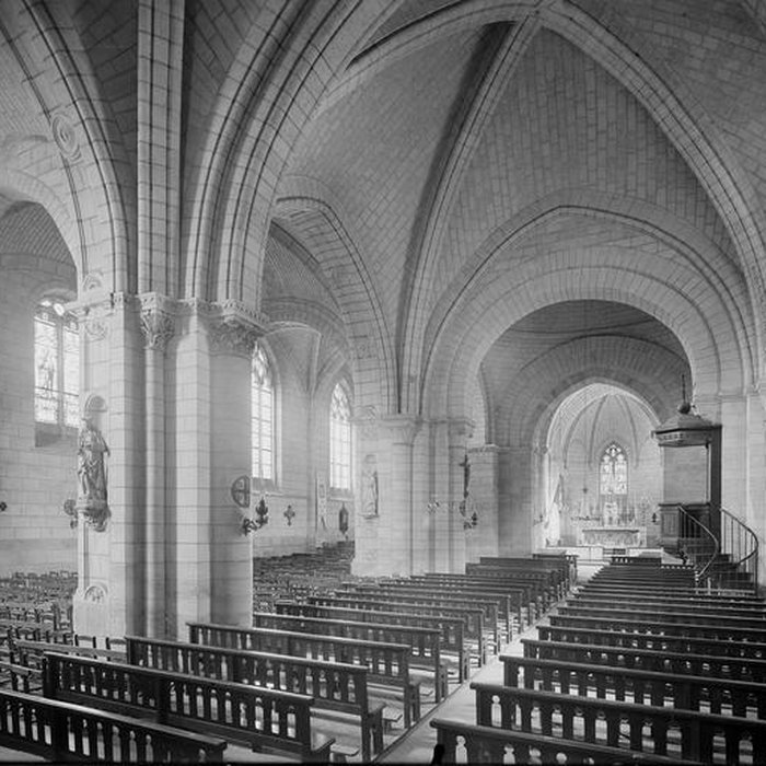 Photo de Église Saint-Épain de Saint-Épain