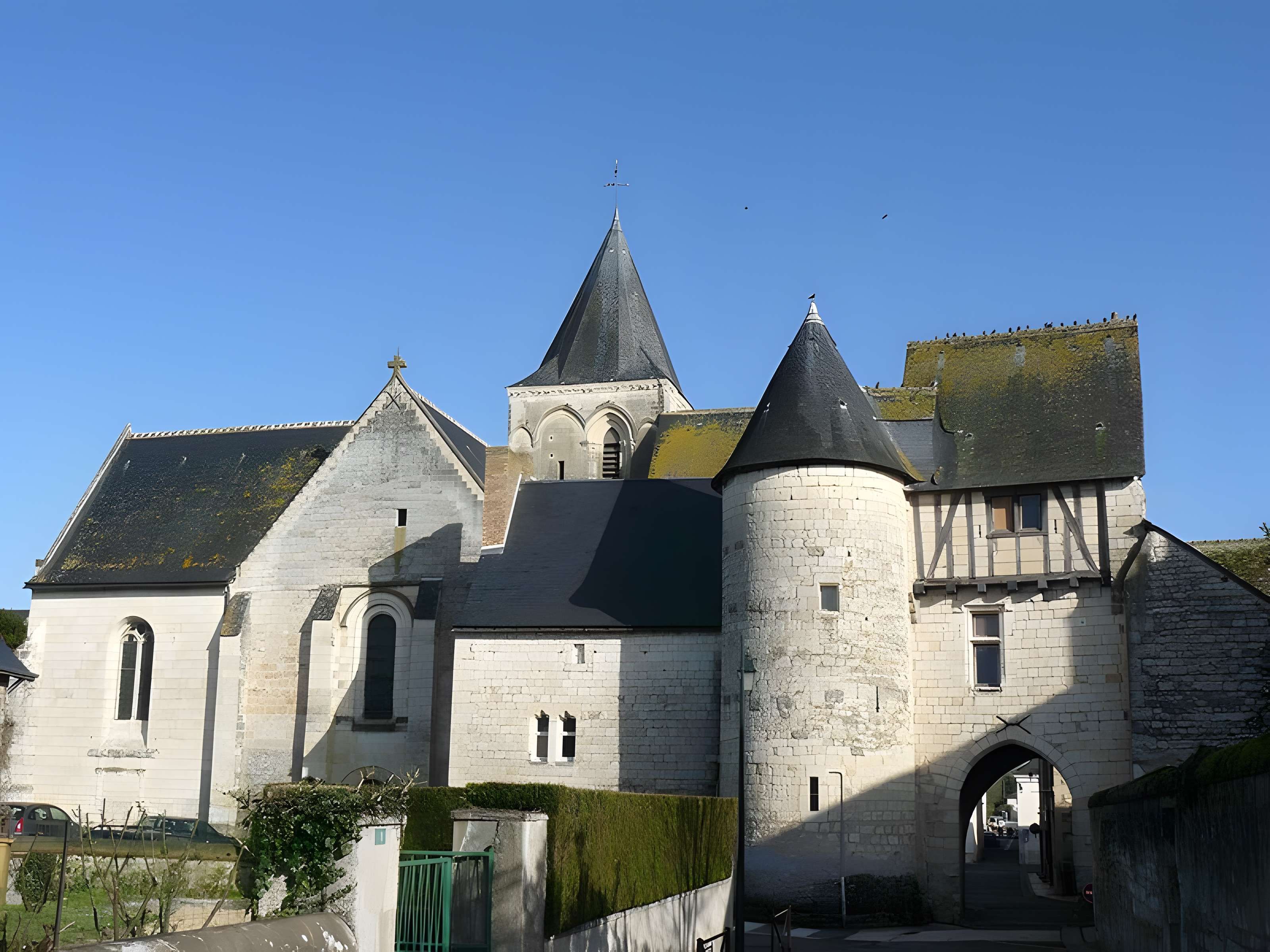 Église Saint-Épain de Saint-Épain 