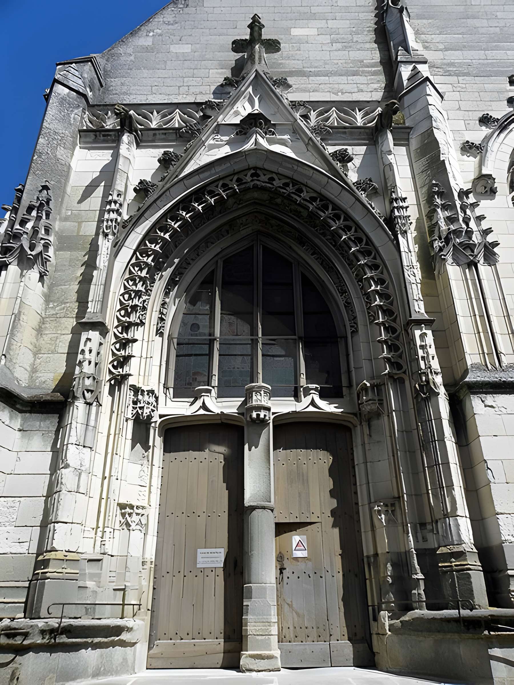 Église Saint-Épain de Saint-Épain