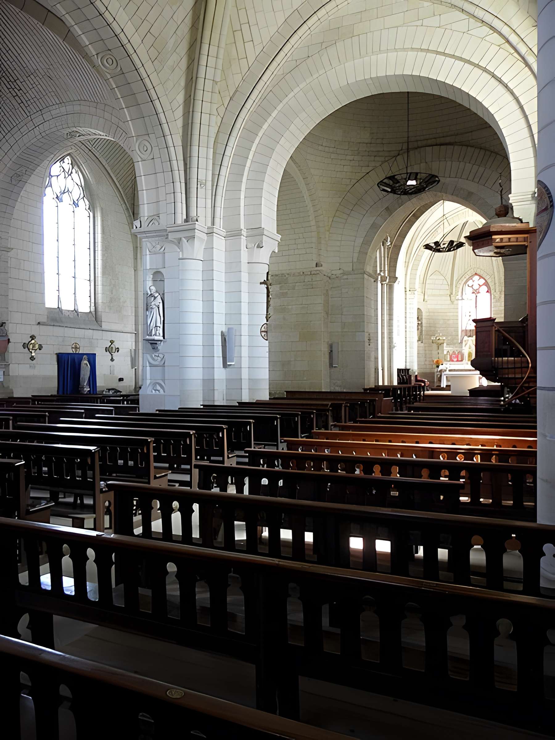 Église Saint-Épain de Saint-Épain