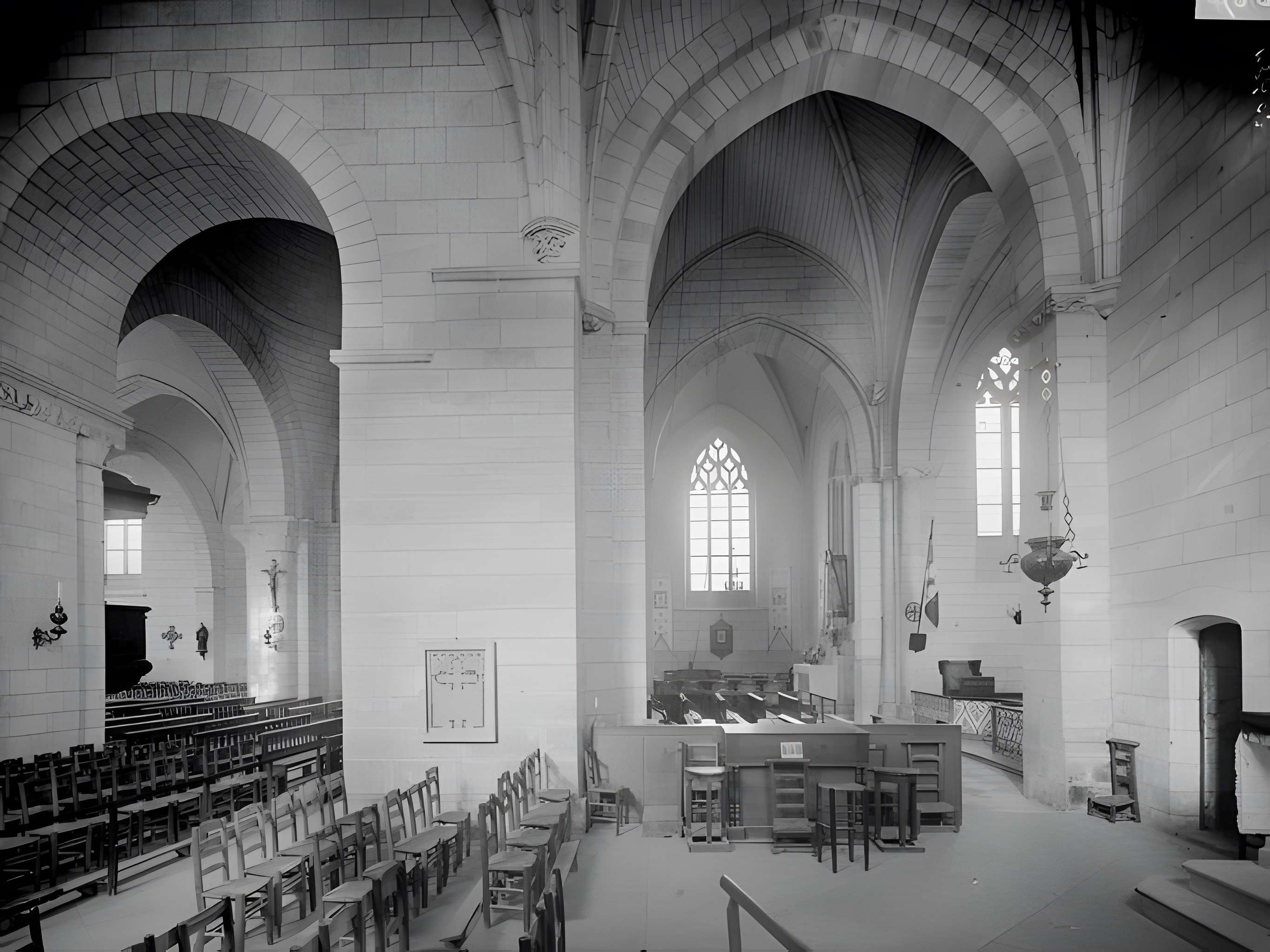 Église Saint-Épain de Saint-Épain