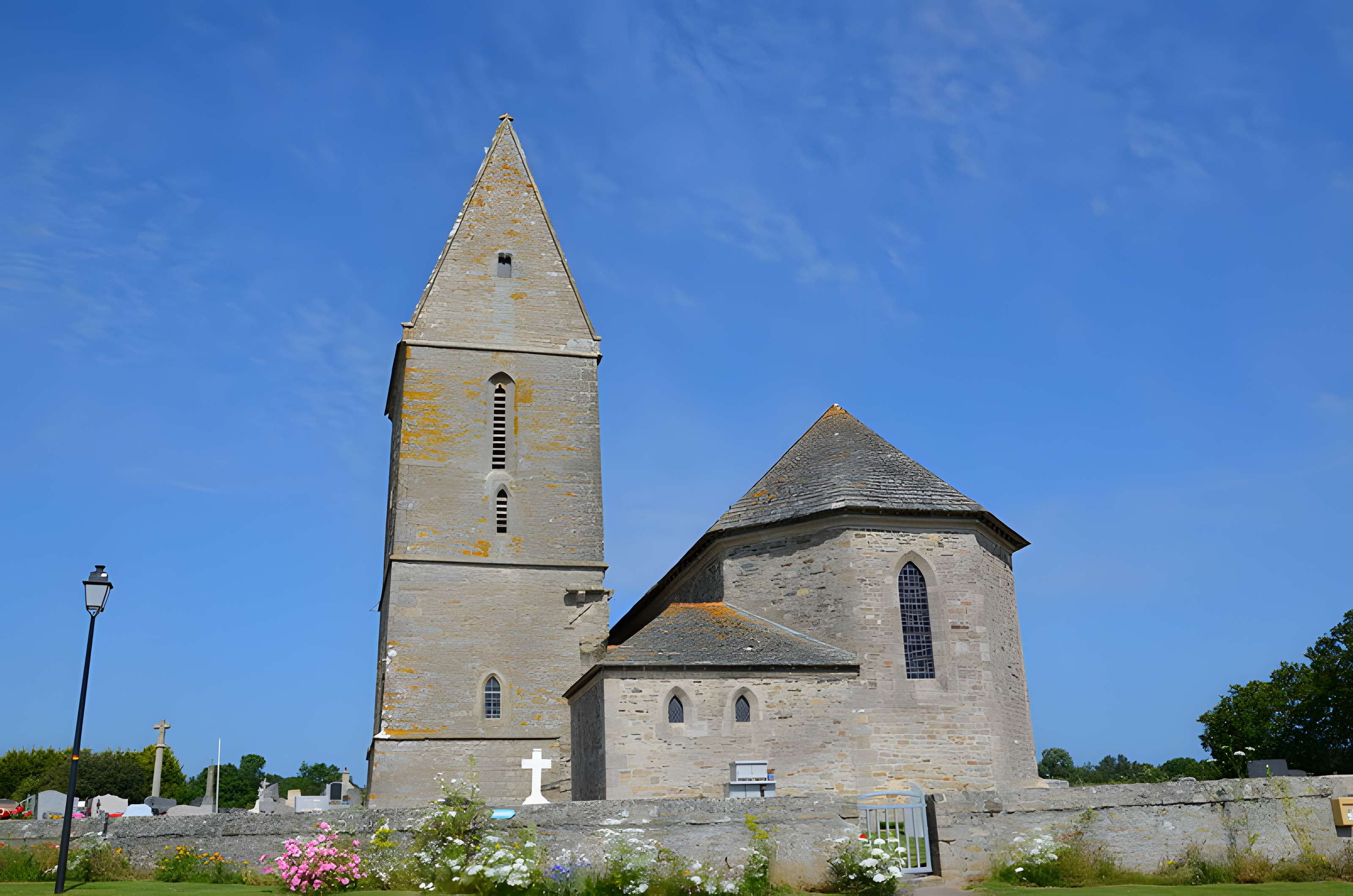 Église Sainte-Pétronille de La Pernelle