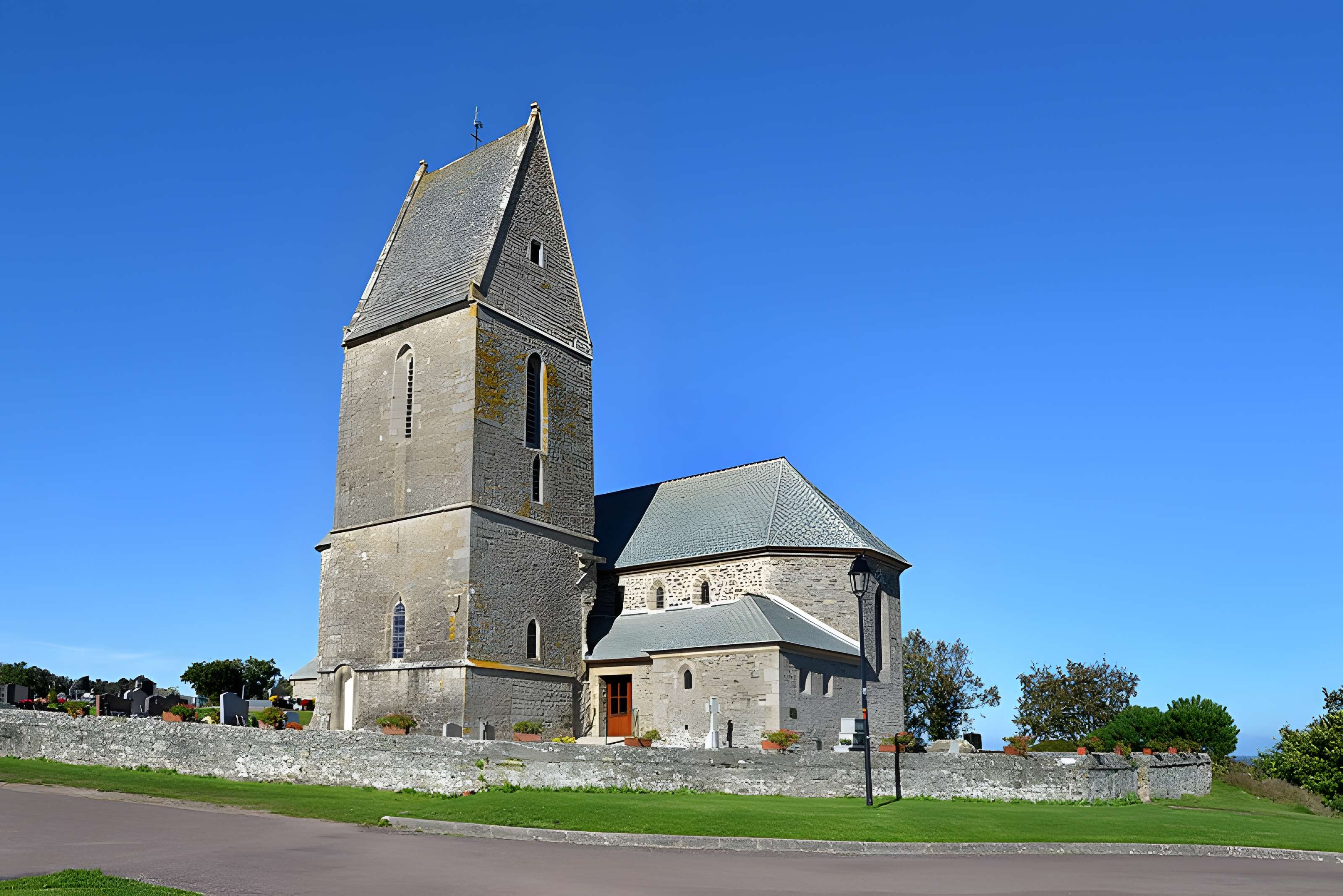 Église Sainte-Pétronille de La Pernelle