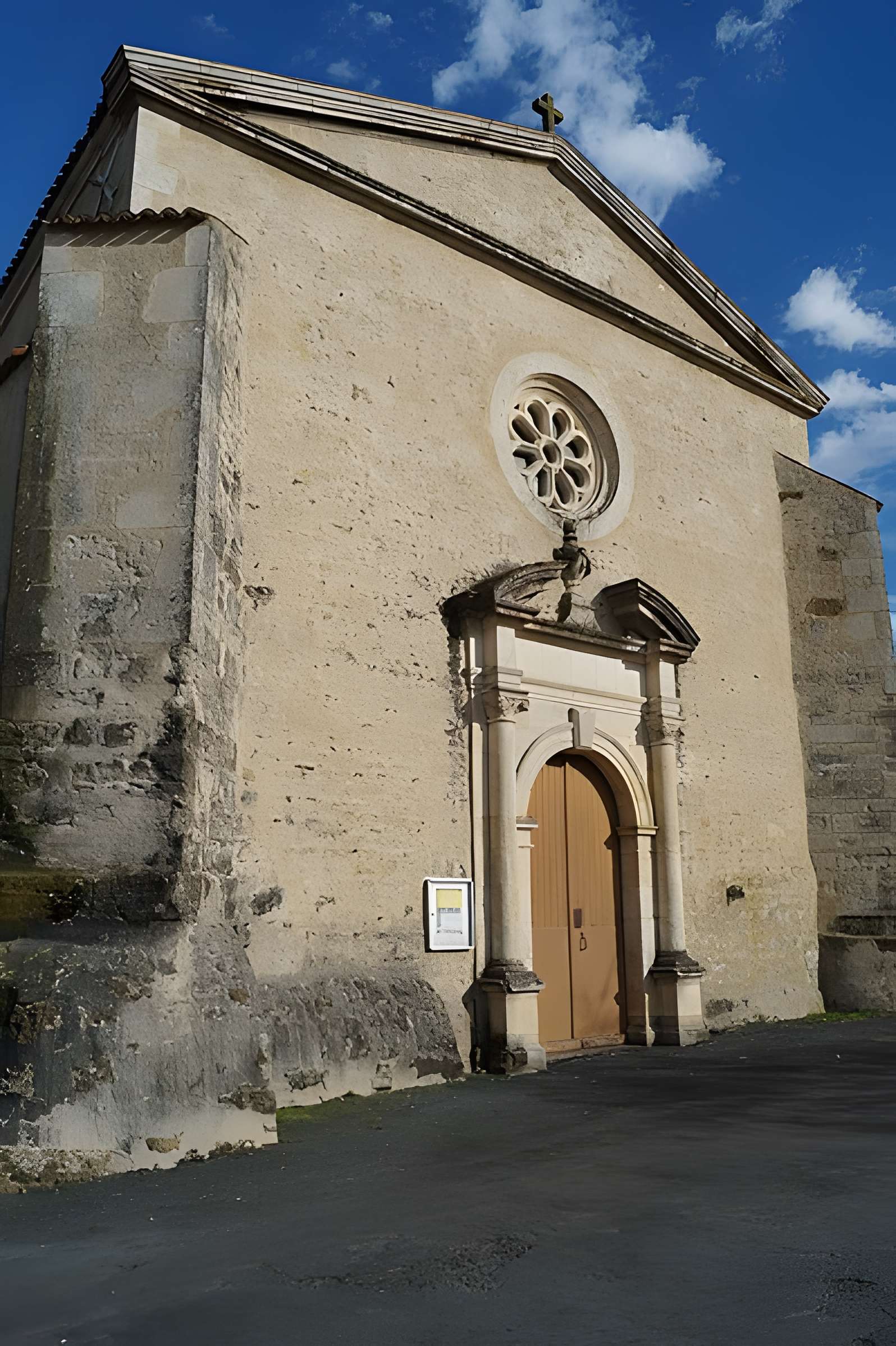Église Sainte-Pierre de Simon-la-Vineuse