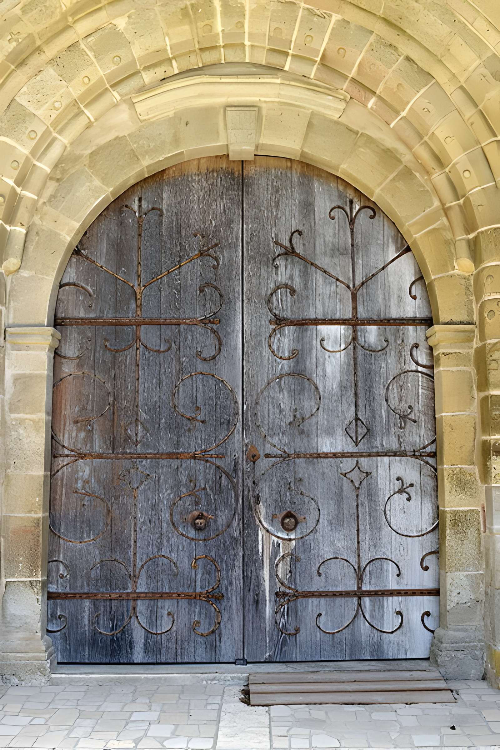 Église Sainte-Radegonde de Sérandon