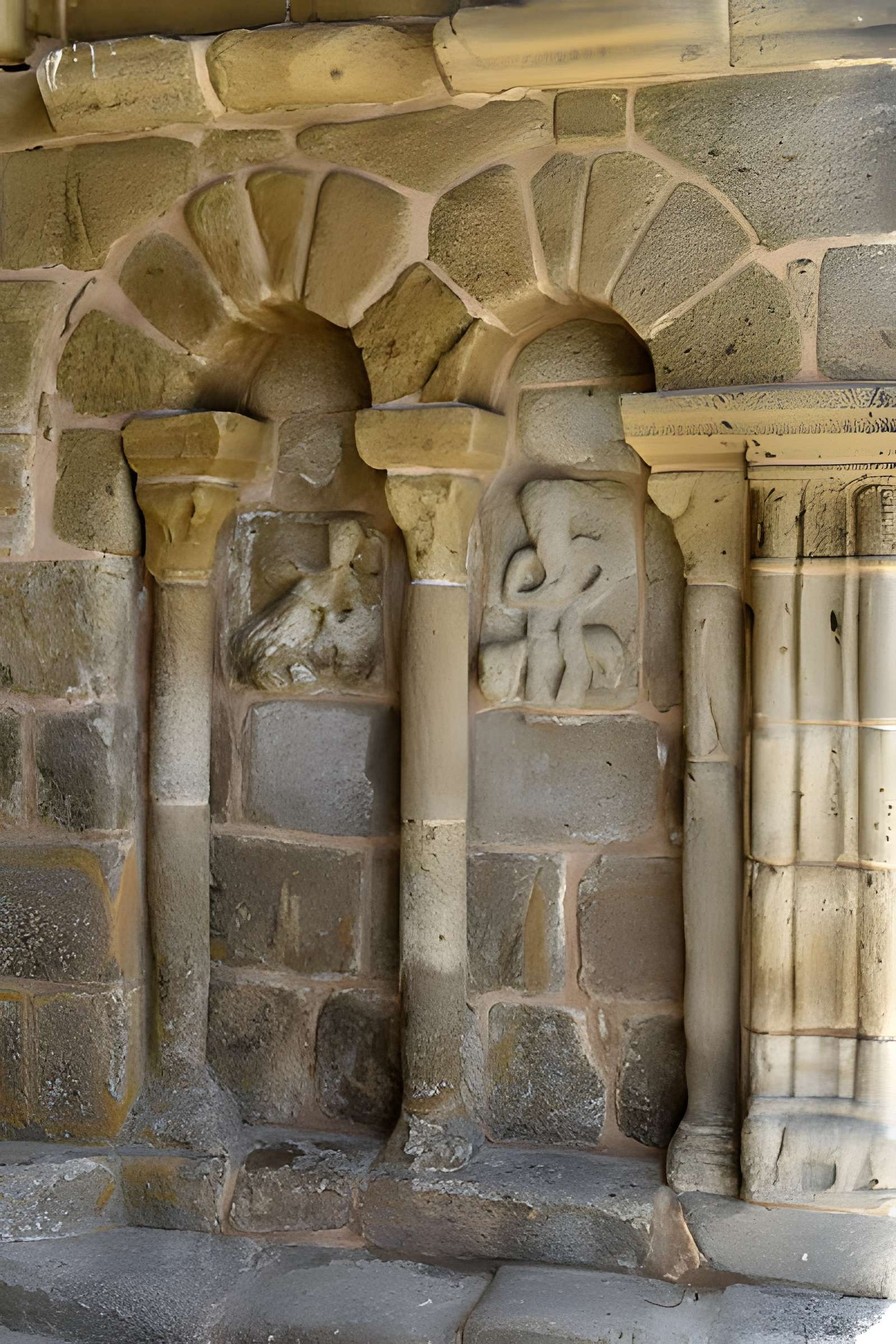 Église Sainte-Radegonde de Sérandon