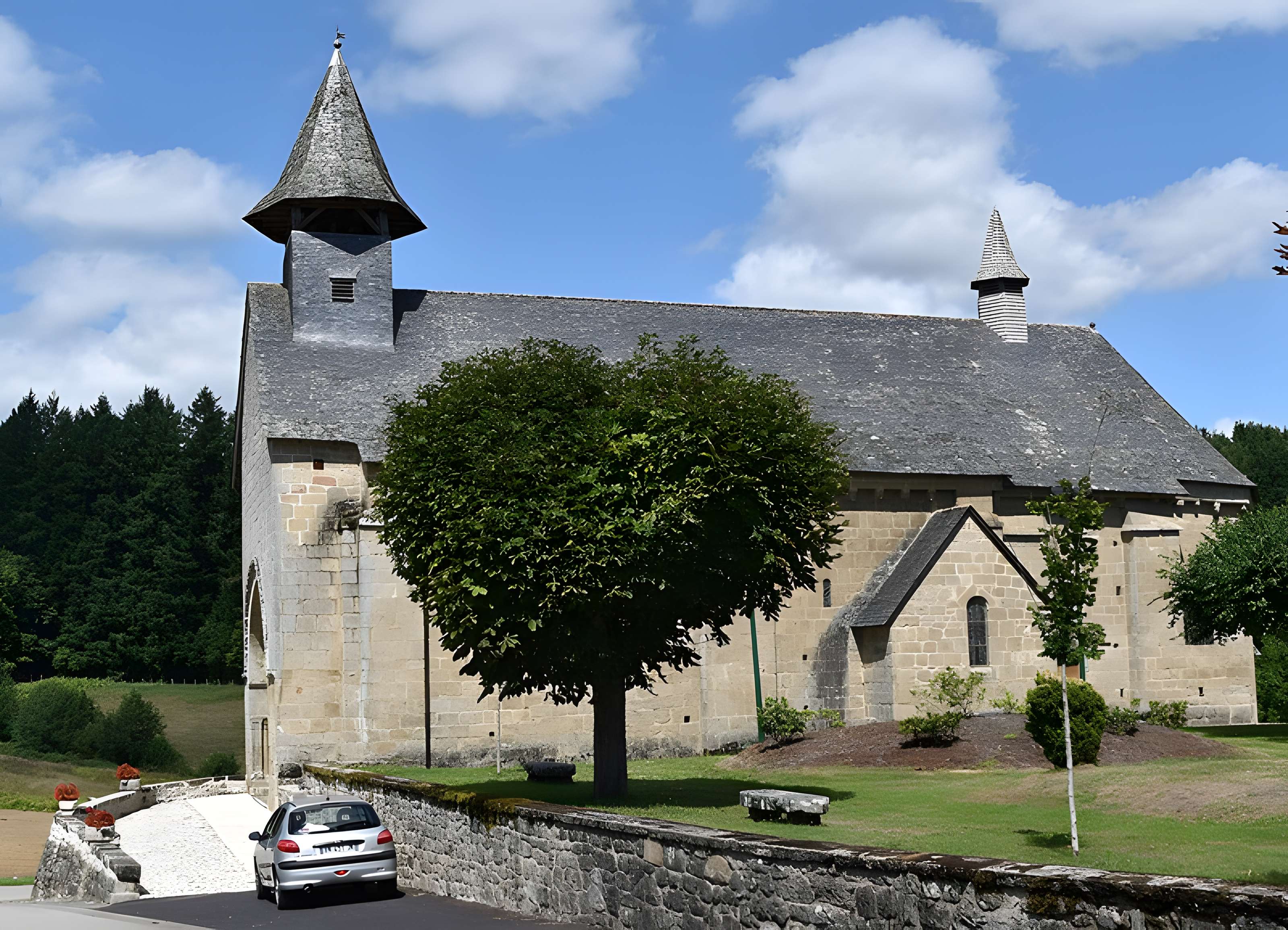 Église Sainte-Radegonde de Sérandon