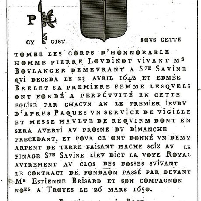 Photo de Église Sainte-Savine de Sainte-Savine et croix