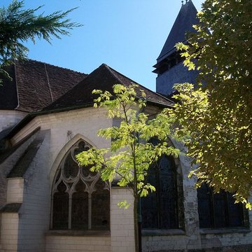 Église Sainte-Savine de Sainte-Savine et croix
