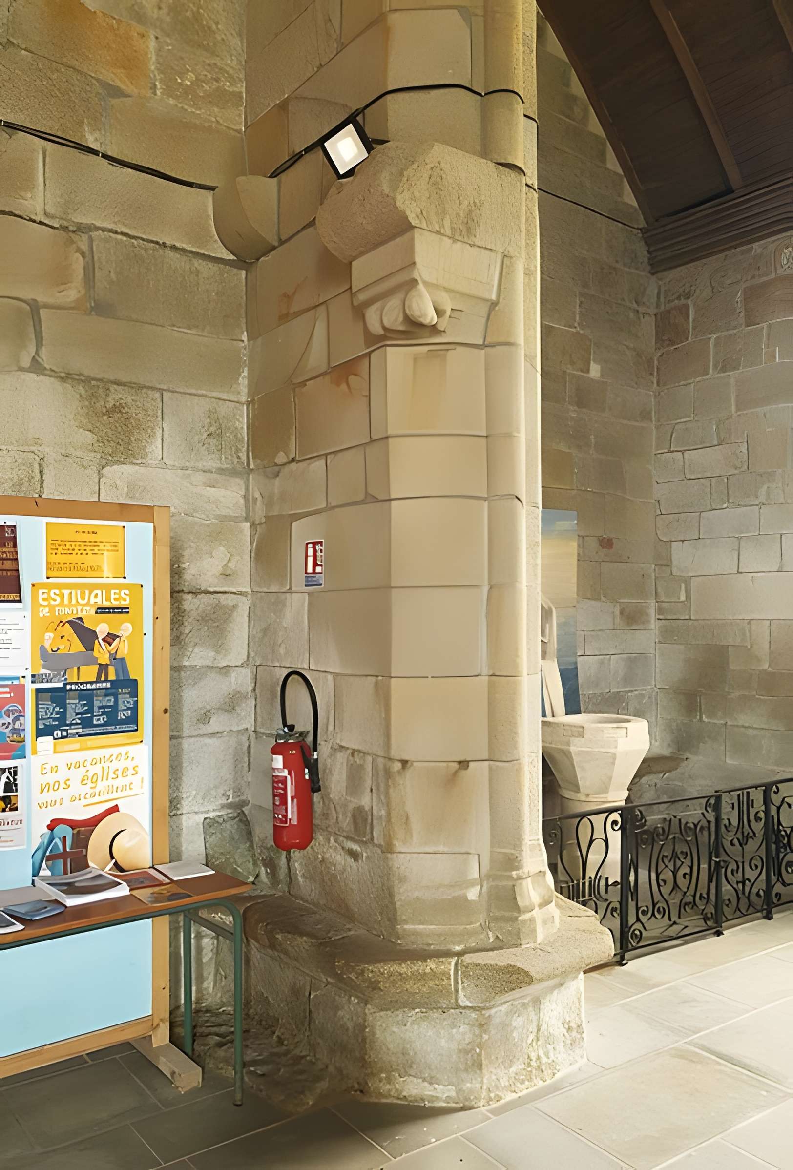 Église Sainte-Thumette de Kérity