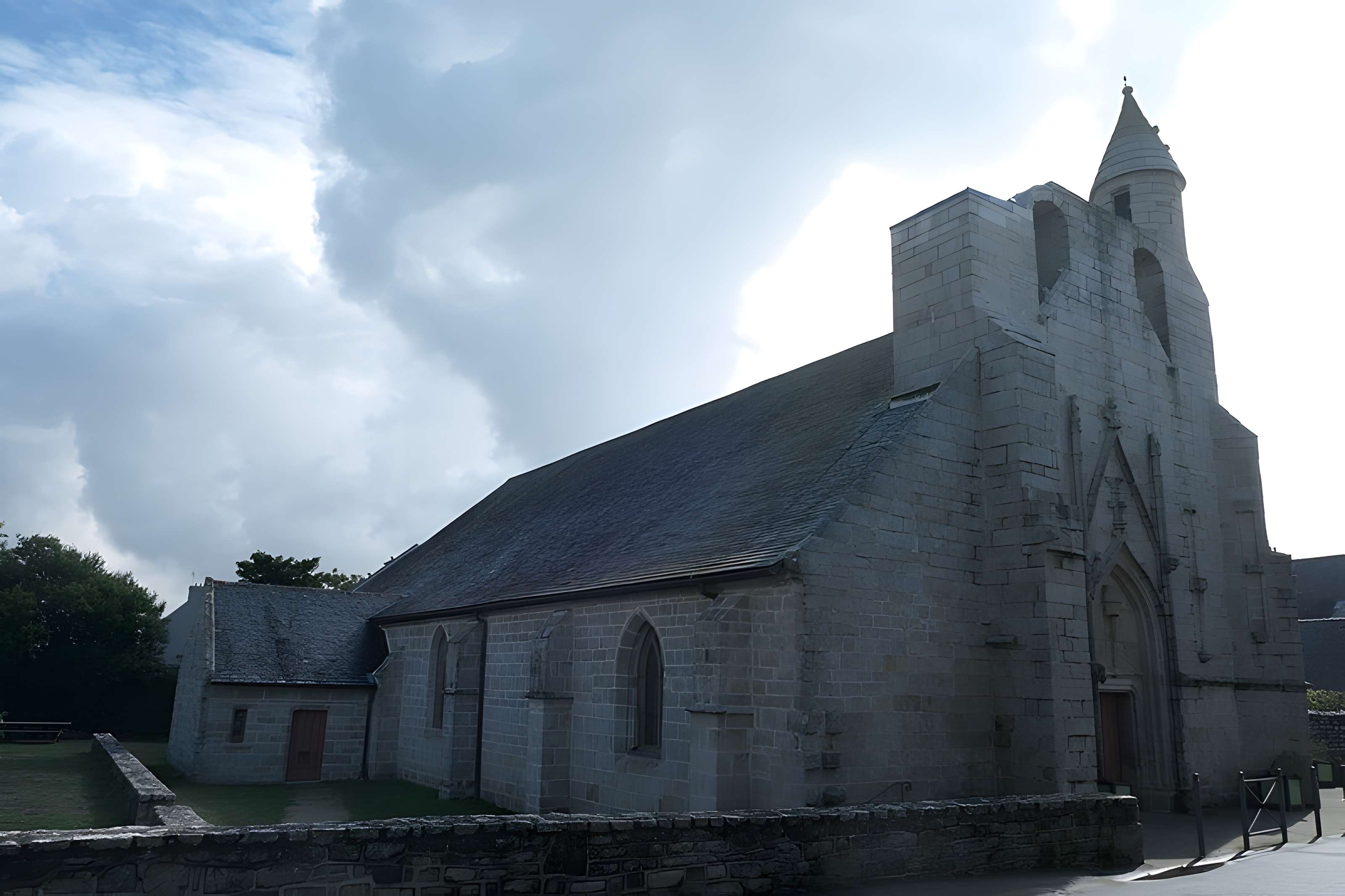 Église Sainte-Thumette de Kérity