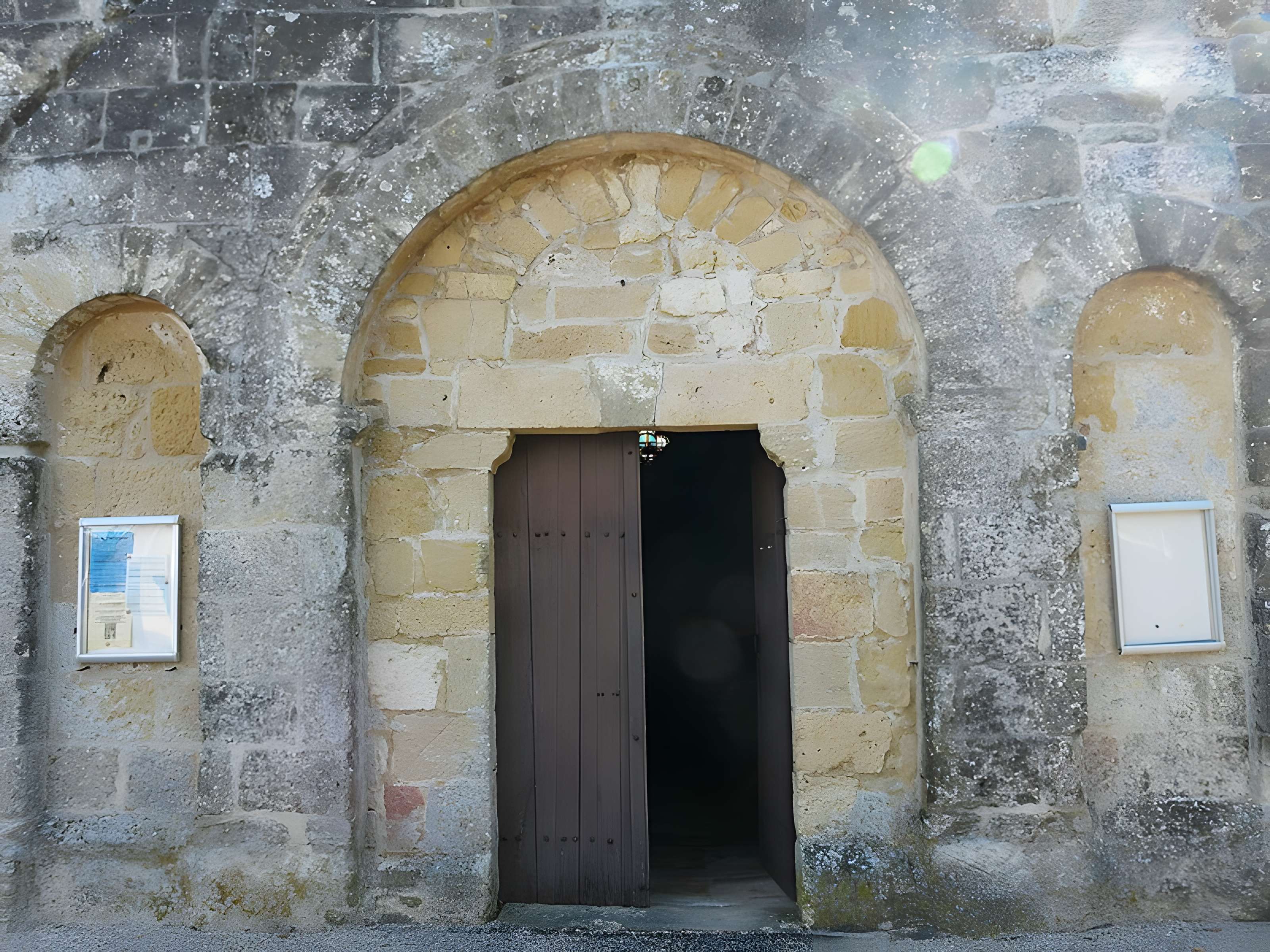Église Saint-Étienne de Baneuil