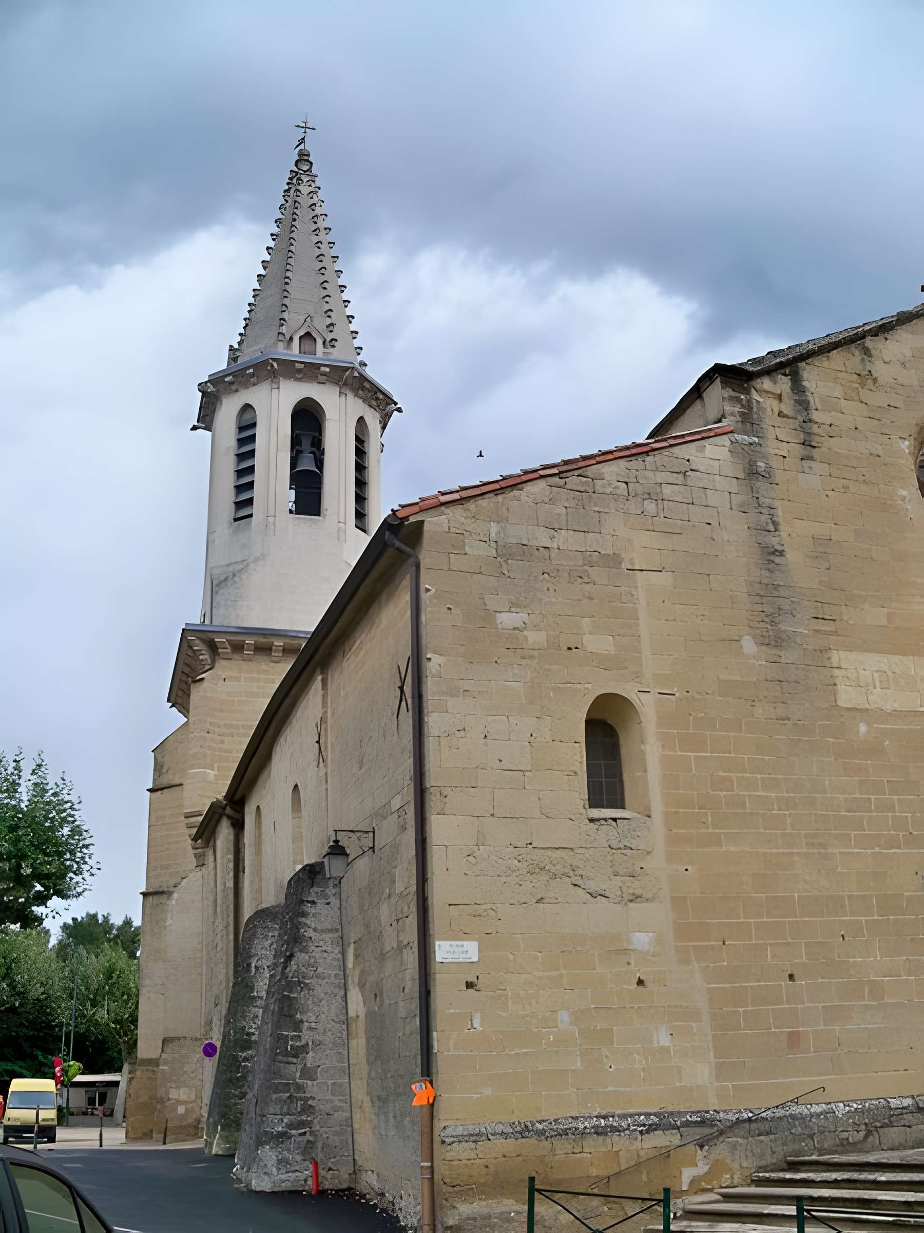 Église Saint-Étienne de Cadenet