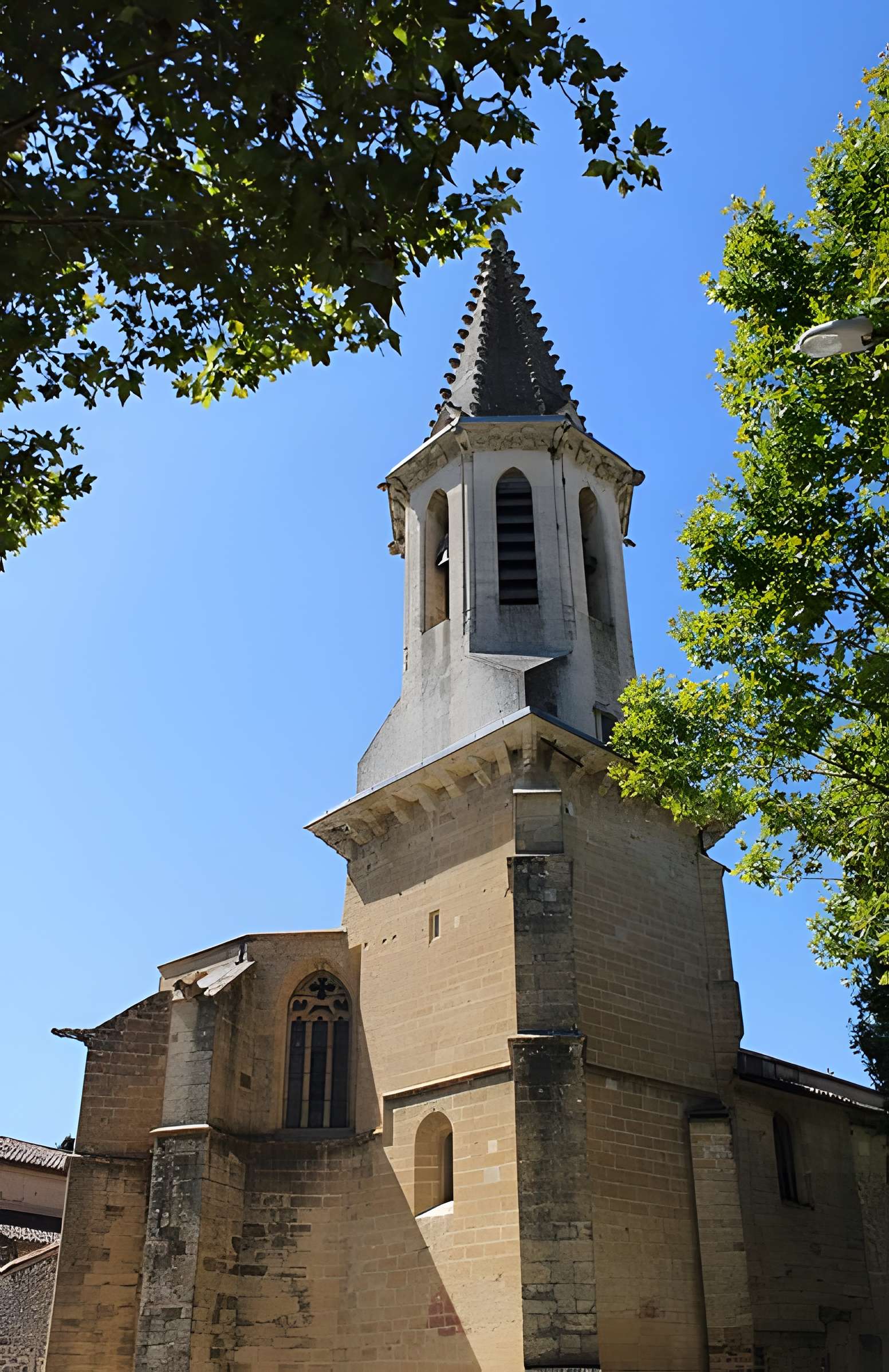 Église Saint-Étienne de Cadenet