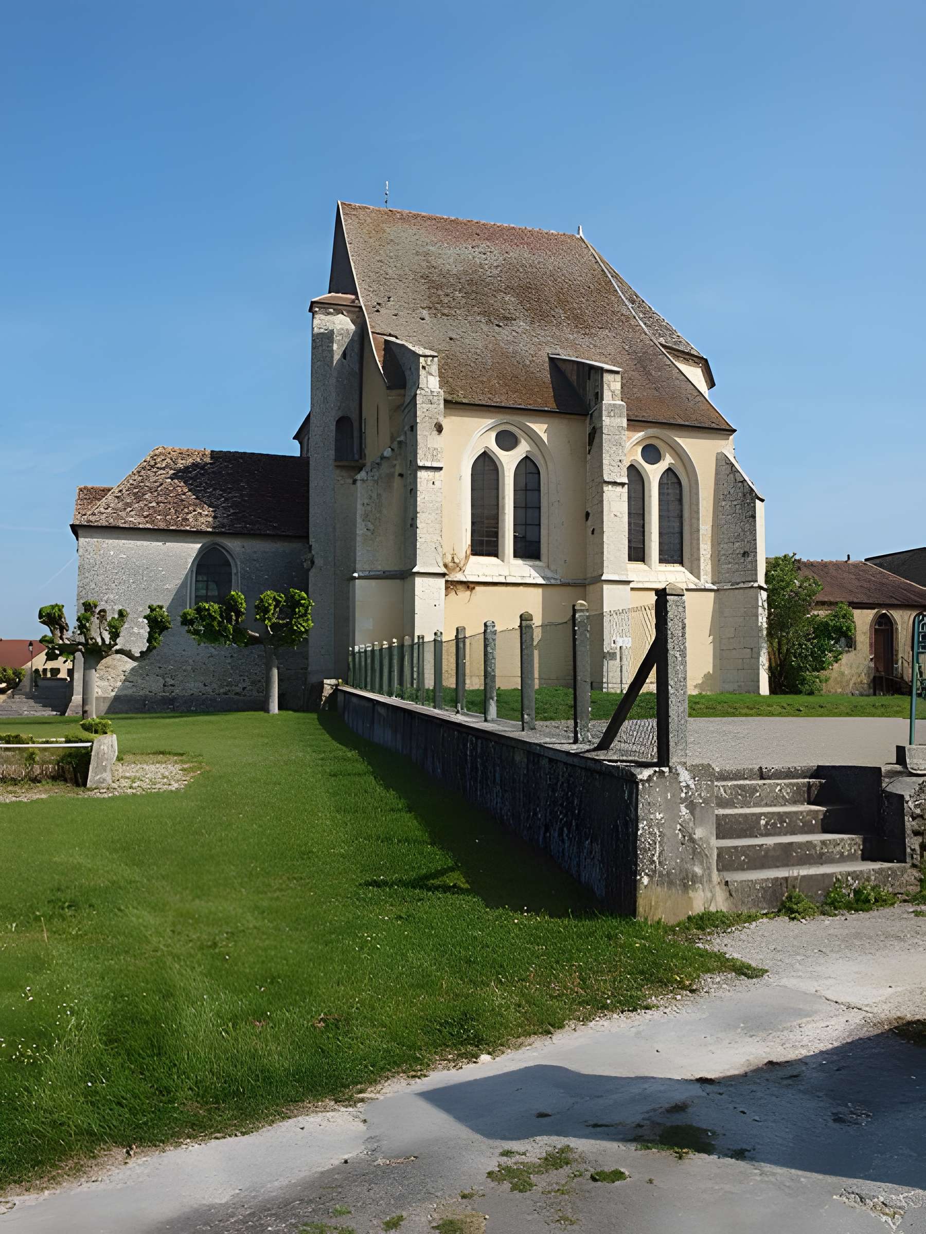 Église Saint-Étienne de Chalmaison