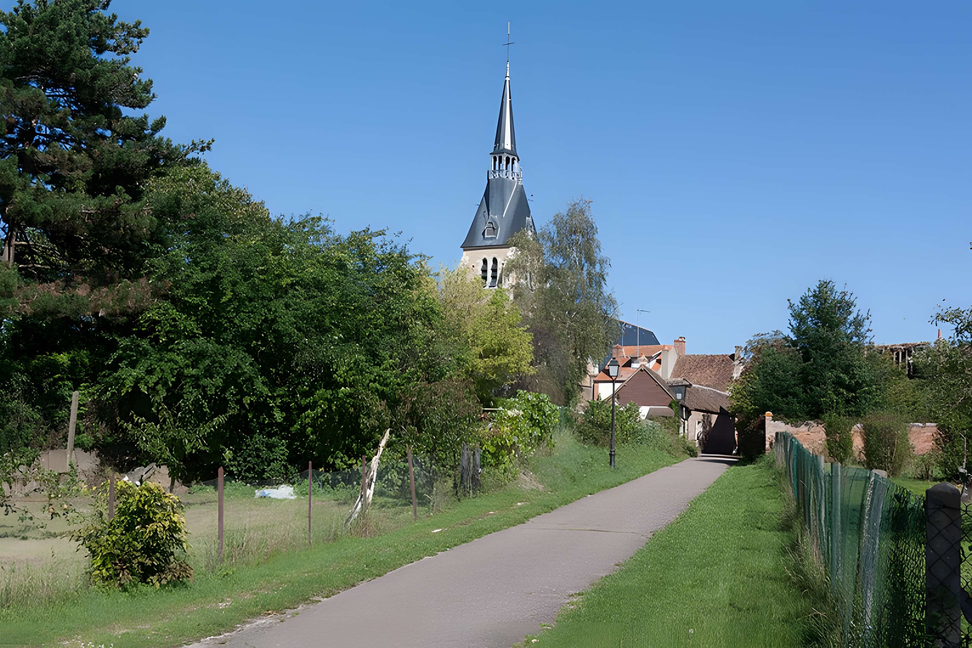 Église Saint-Étienne de Chaumont-sur-Tharonne