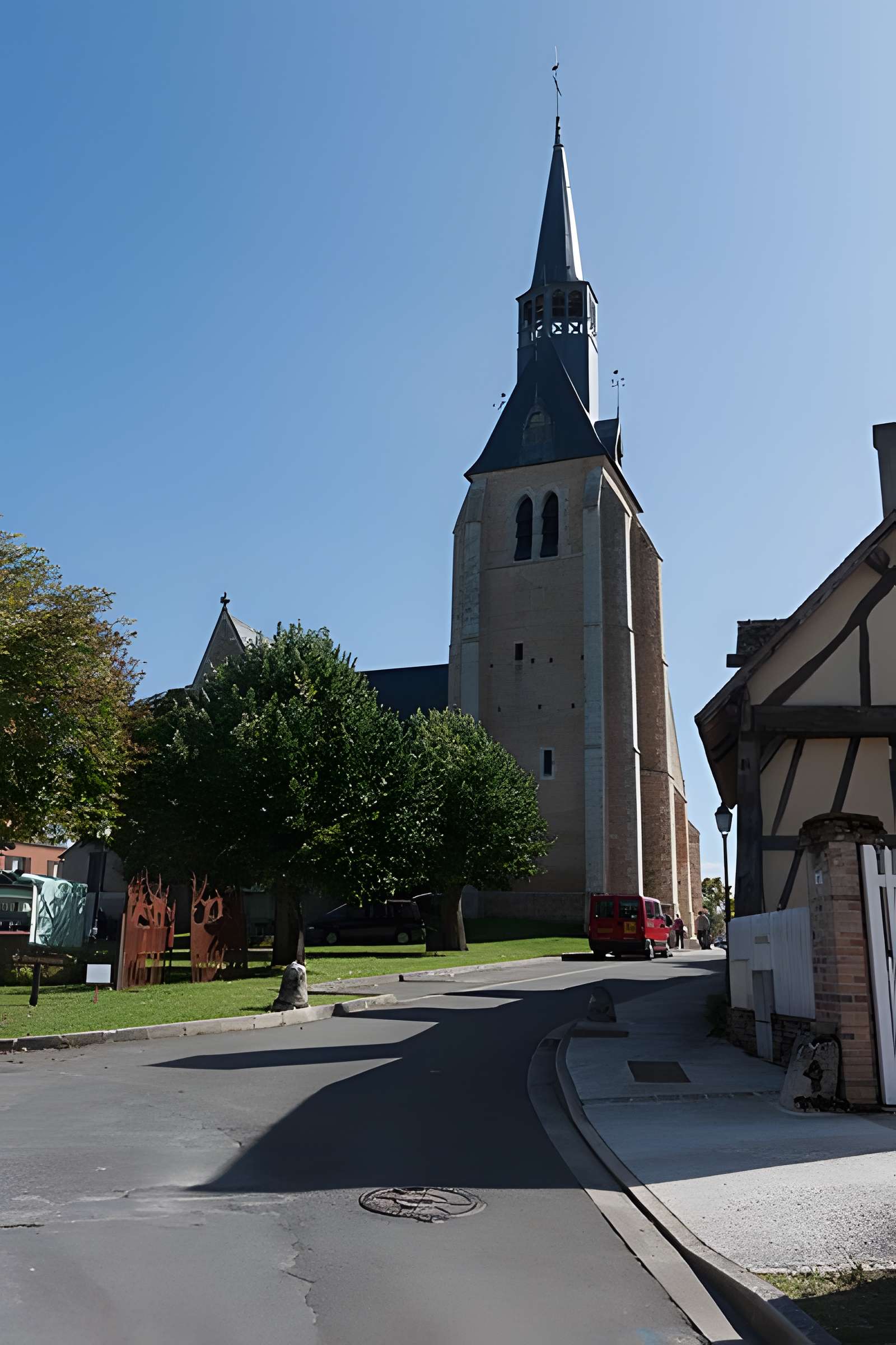 Église Saint-Étienne de Chaumont-sur-Tharonne