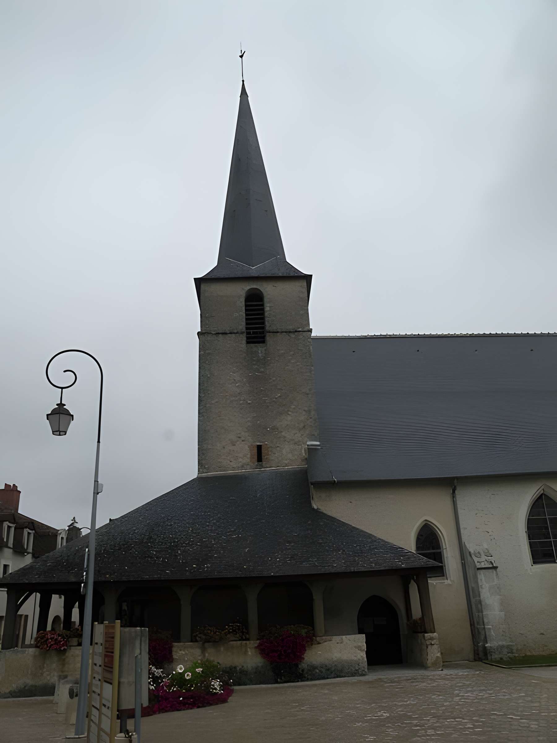 Église Saint-Étienne de Cheverny
