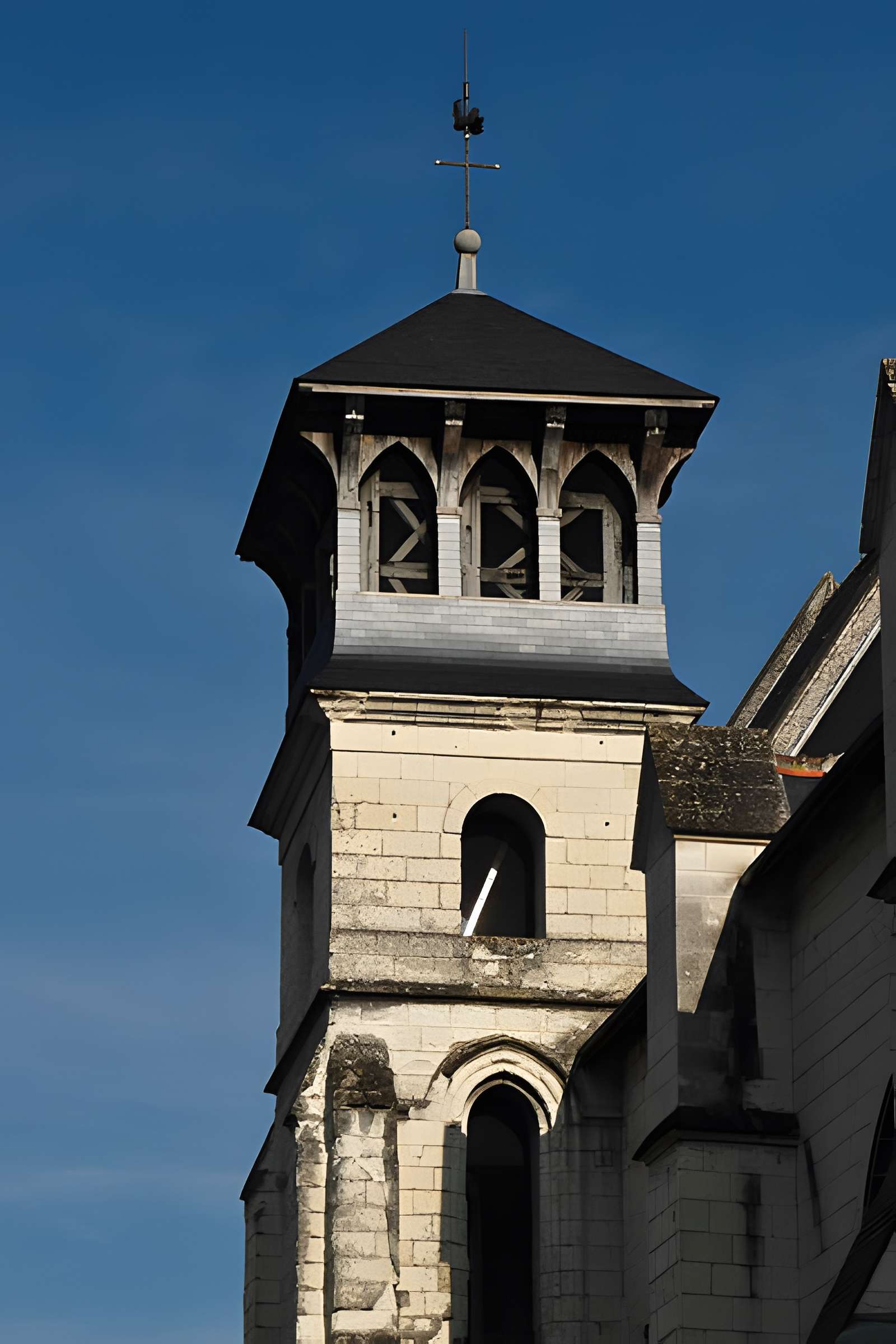 Église Saint-Étienne de Chinon