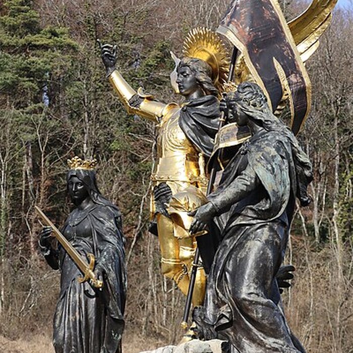 Photo de Basilique du Bois-Chenu de Domrémy-la-Pucelle