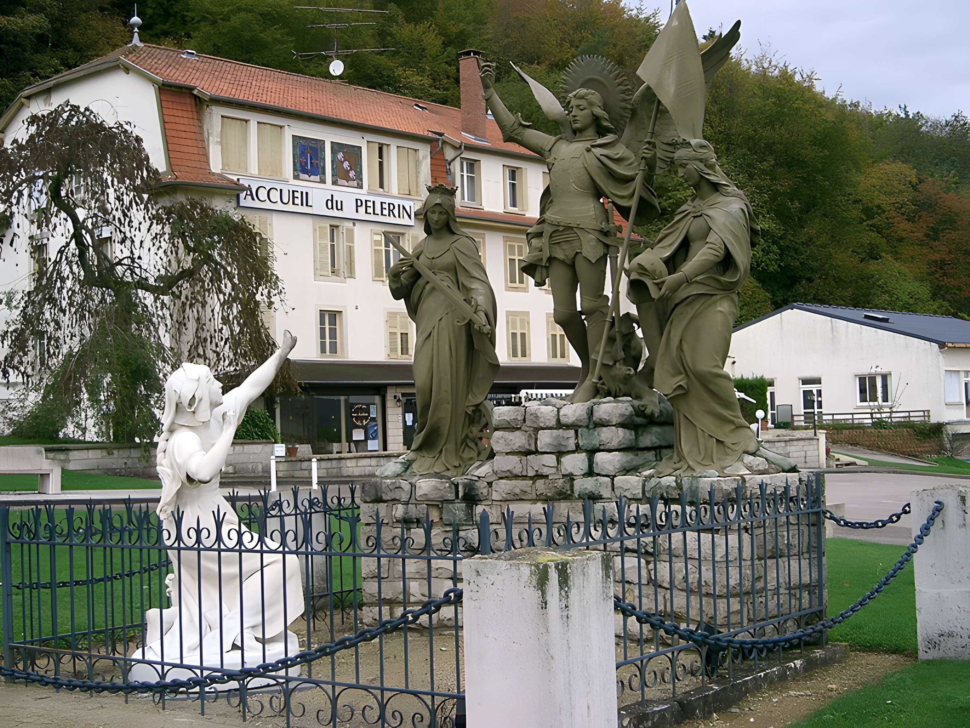 Basilique du Bois-Chenu de Domrémy-la-Pucelle