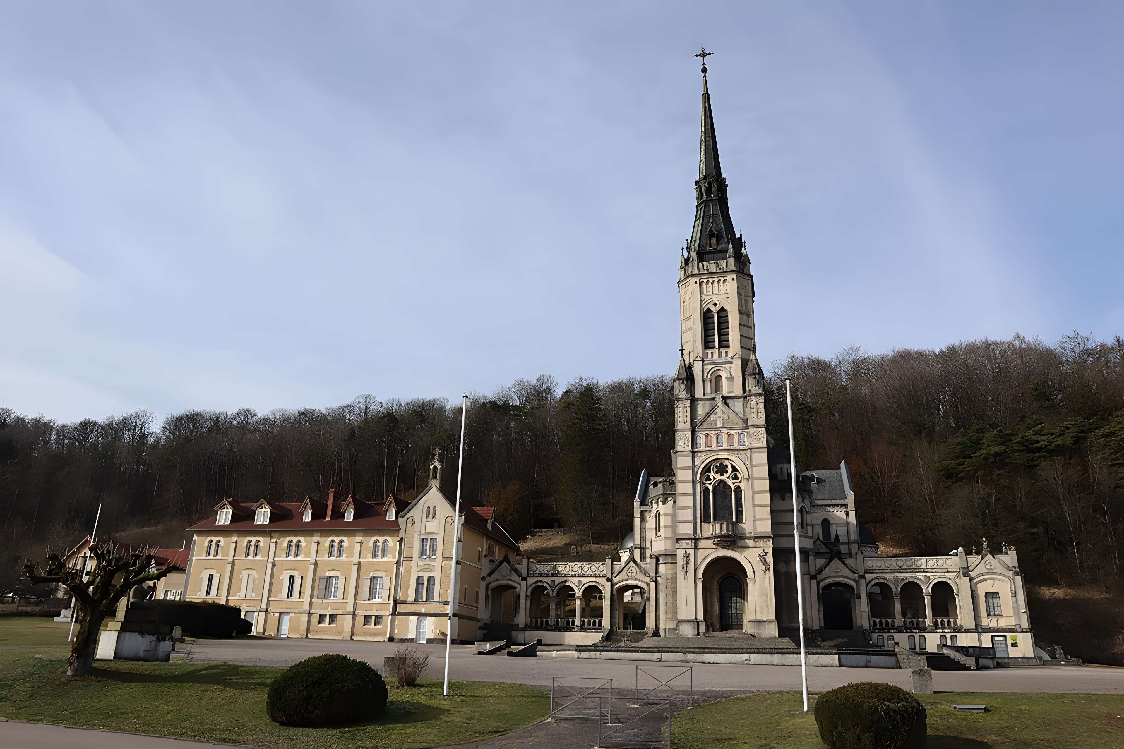Basilique du Bois-Chenu de Domrémy-la-Pucelle