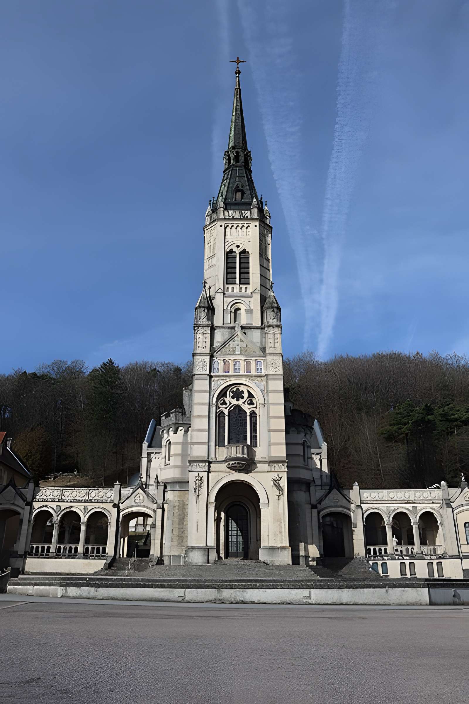 Basilique du Bois-Chenu de Domrémy-la-Pucelle