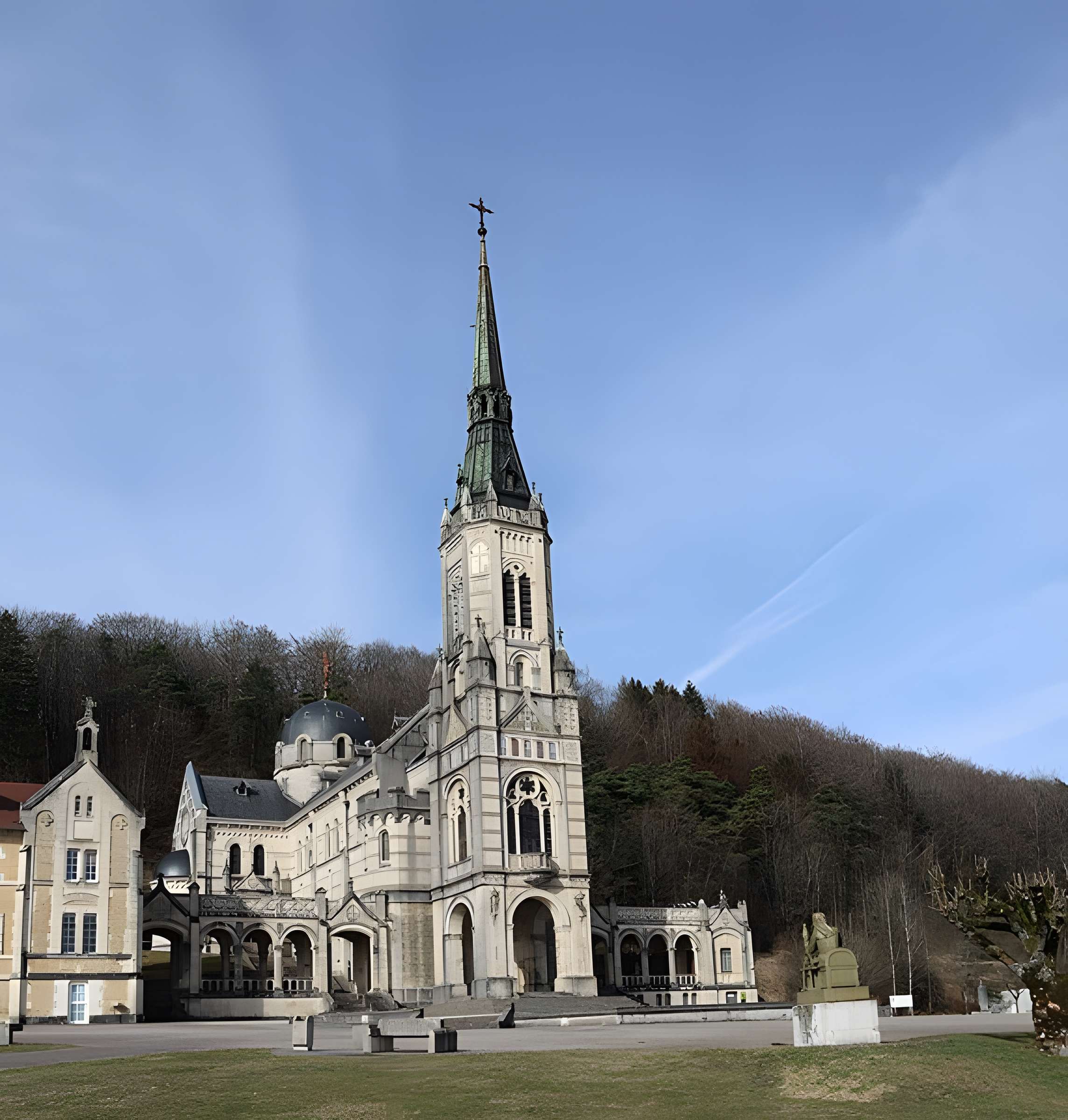 Basilique du Bois-Chenu de Domrémy-la-Pucelle