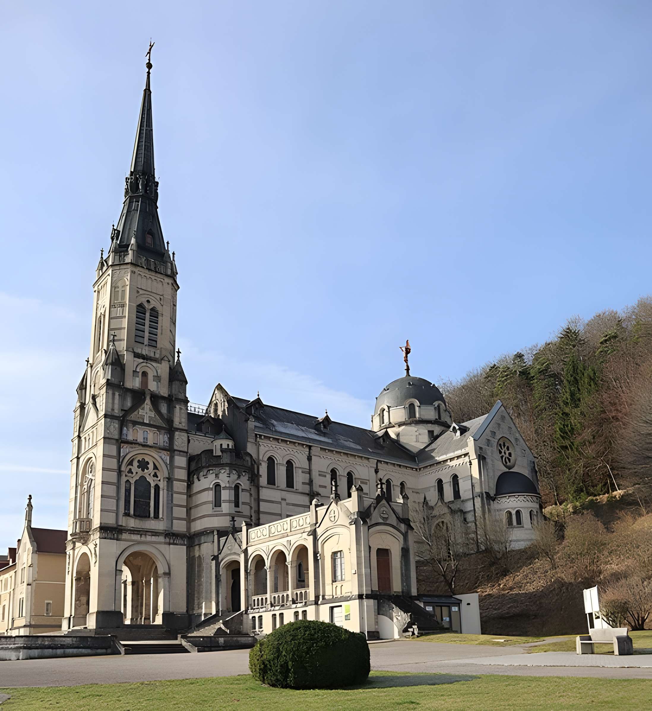 Basilique du Bois-Chenu de Domrémy-la-Pucelle