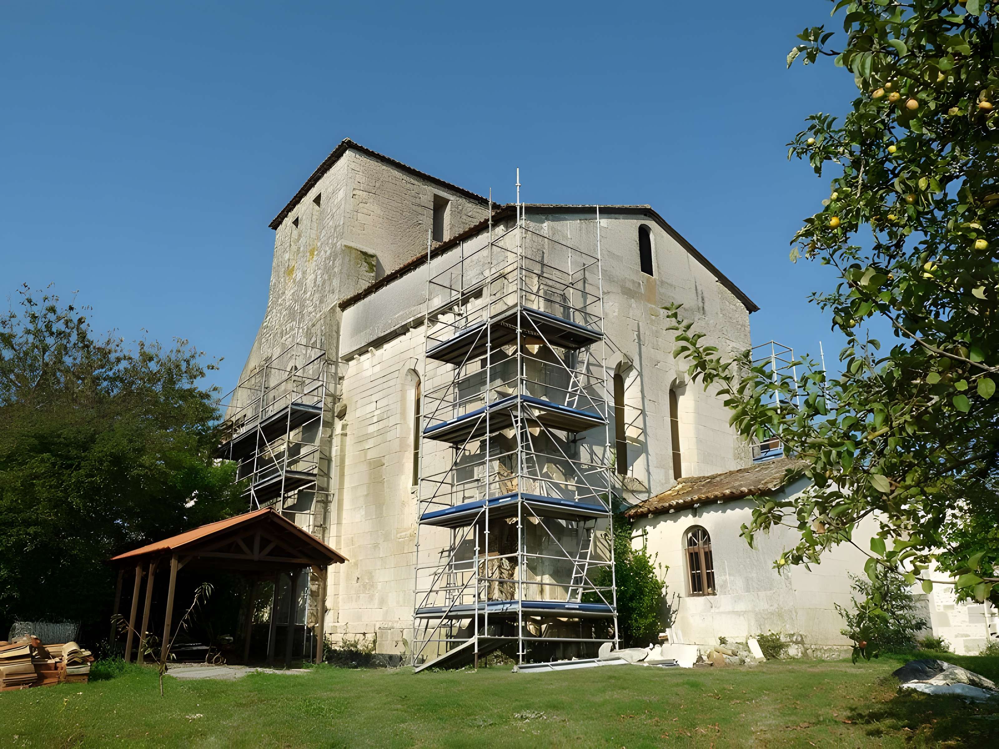 Église Saint-Étienne de Magnac-Lavalette 